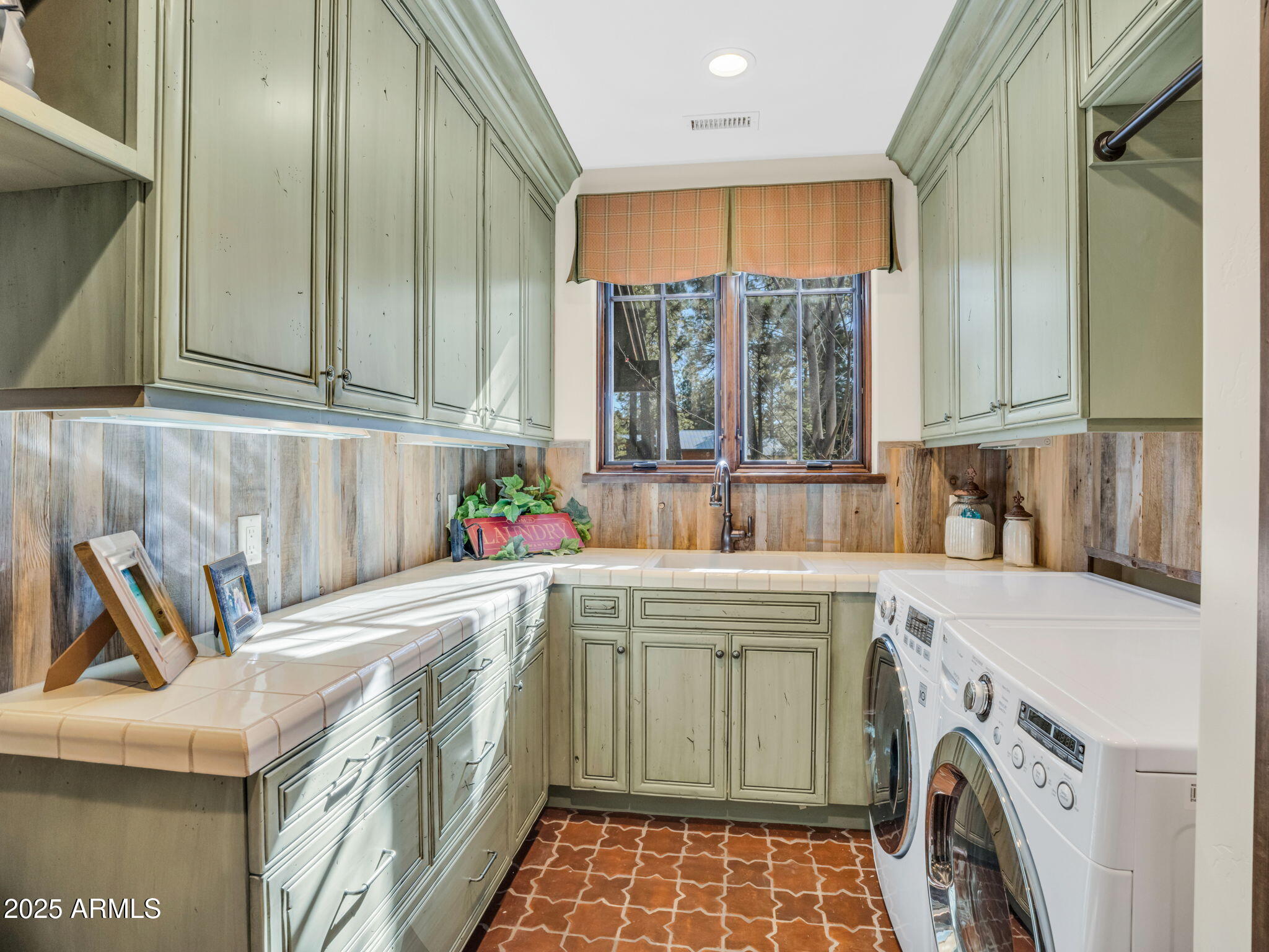 Pine Canyon - Residential