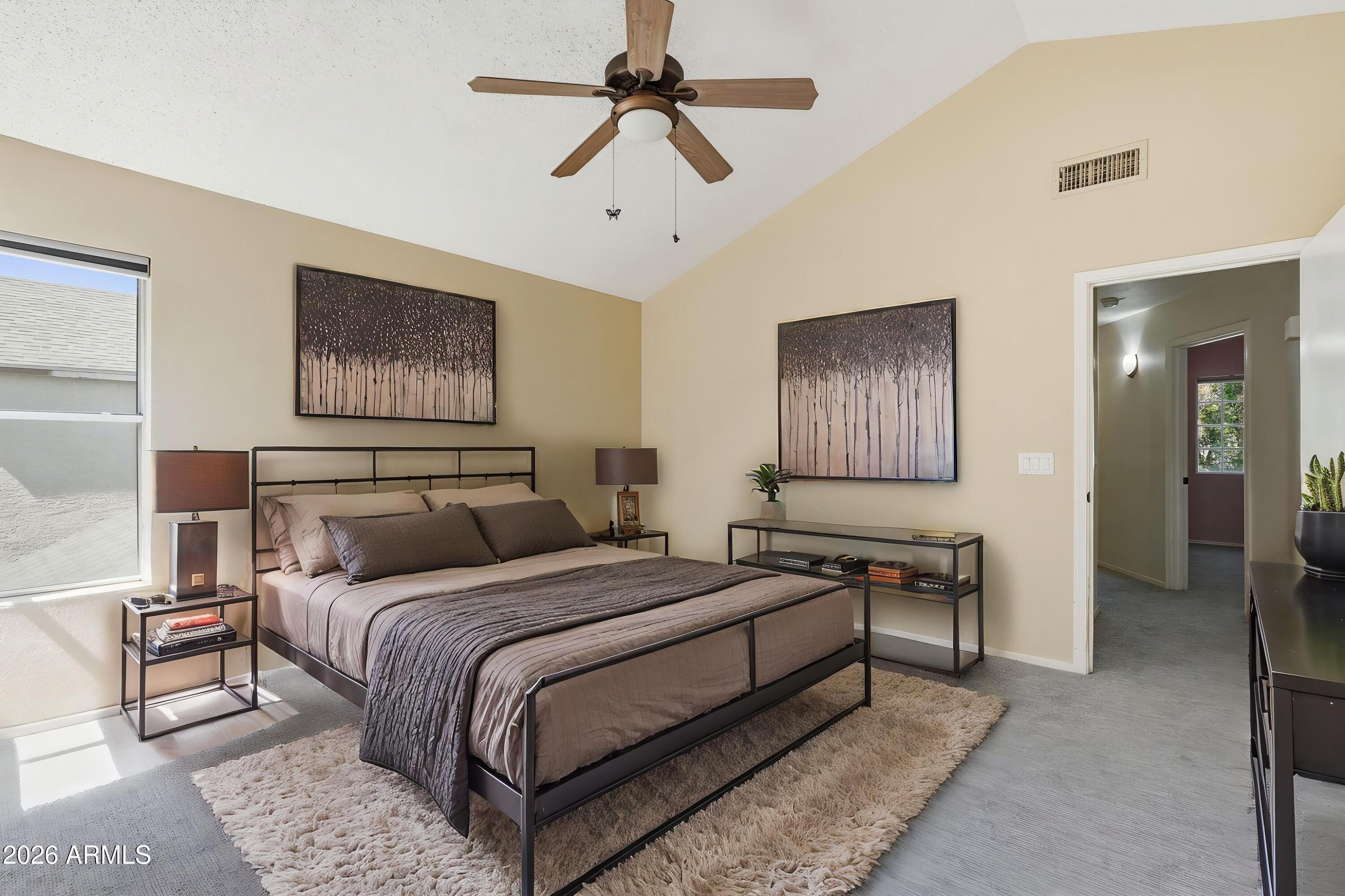 TWELVE OAKS - Residential