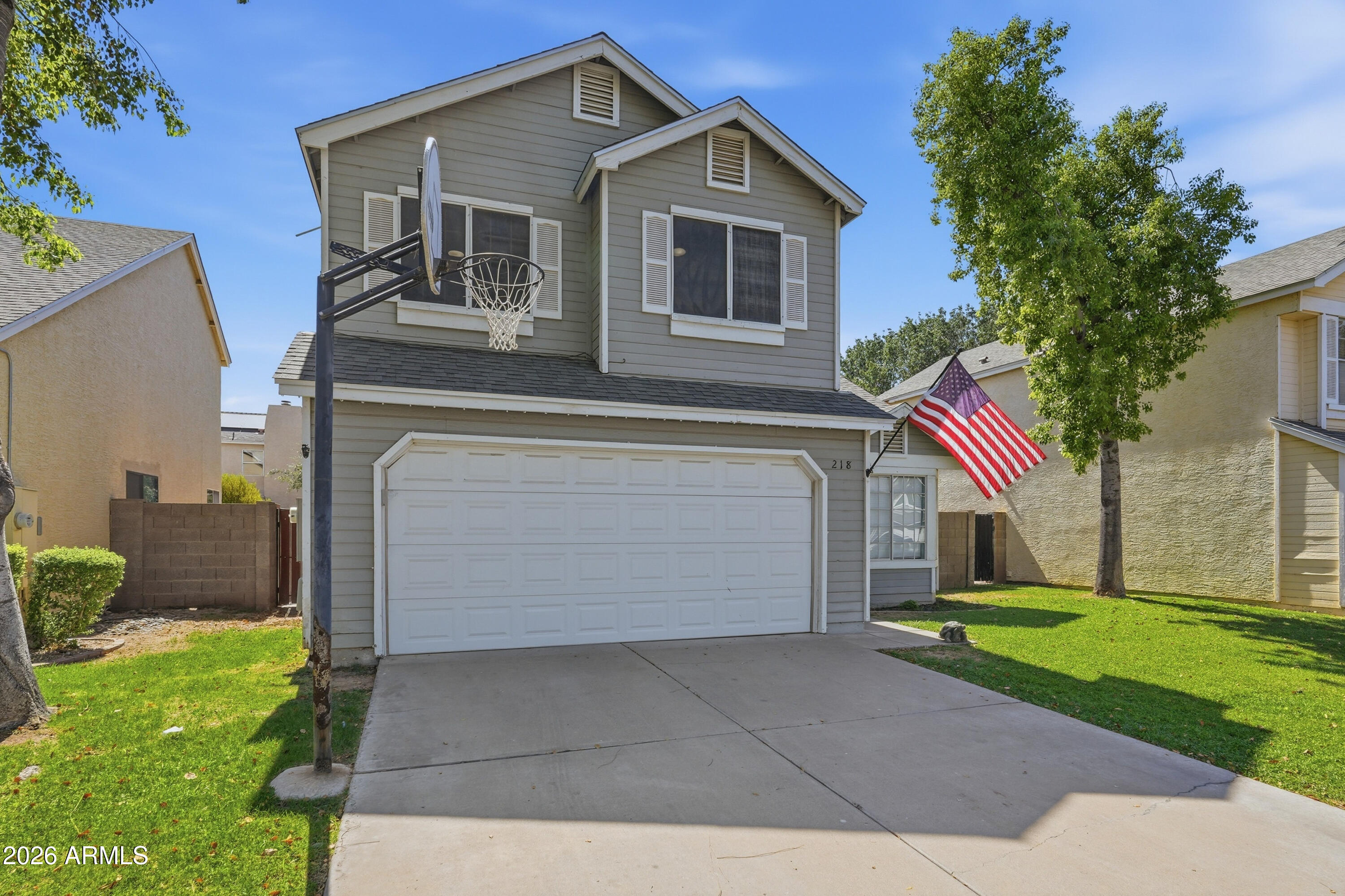 TWELVE OAKS - Residential