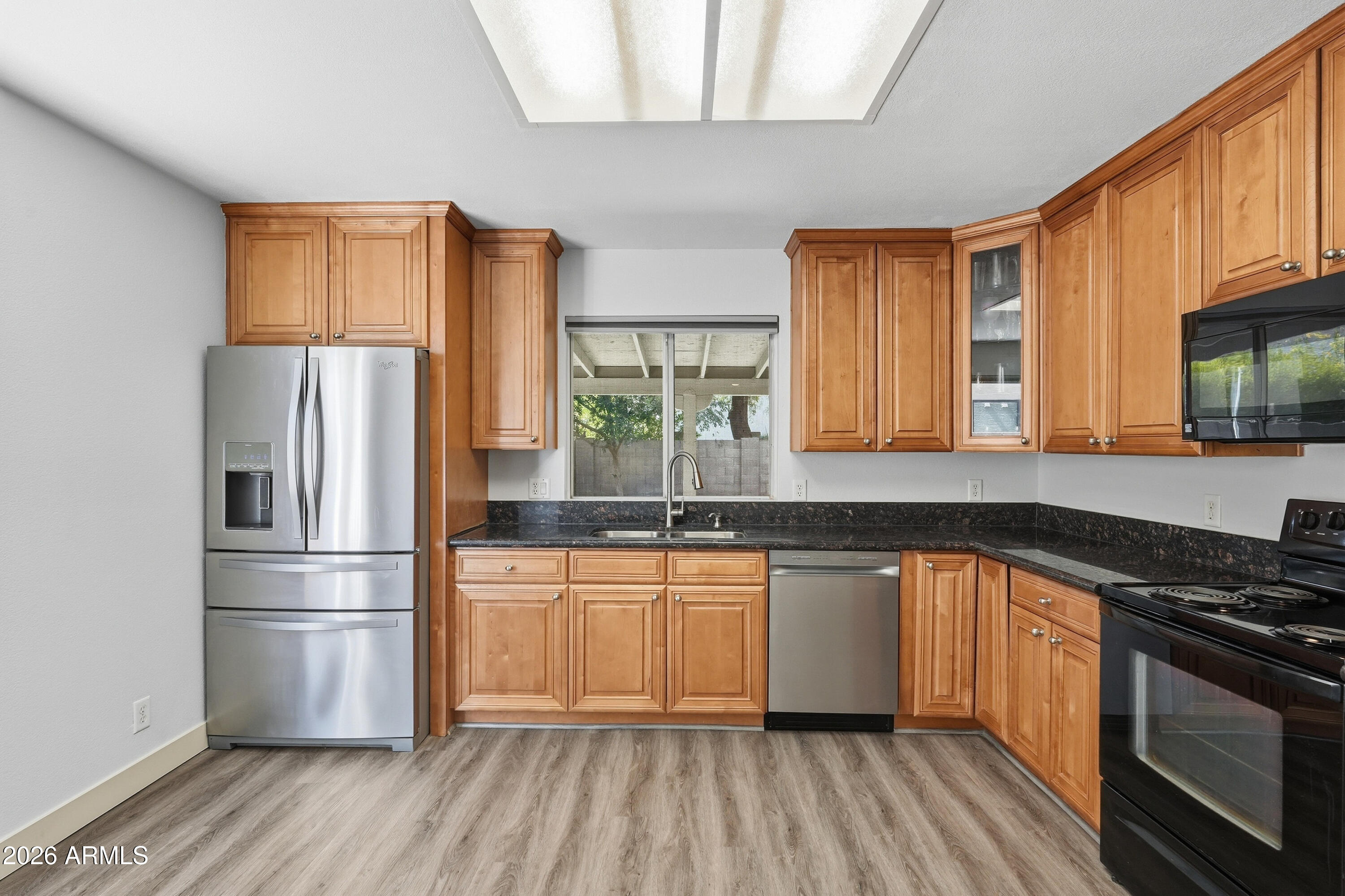 TWELVE OAKS - Residential