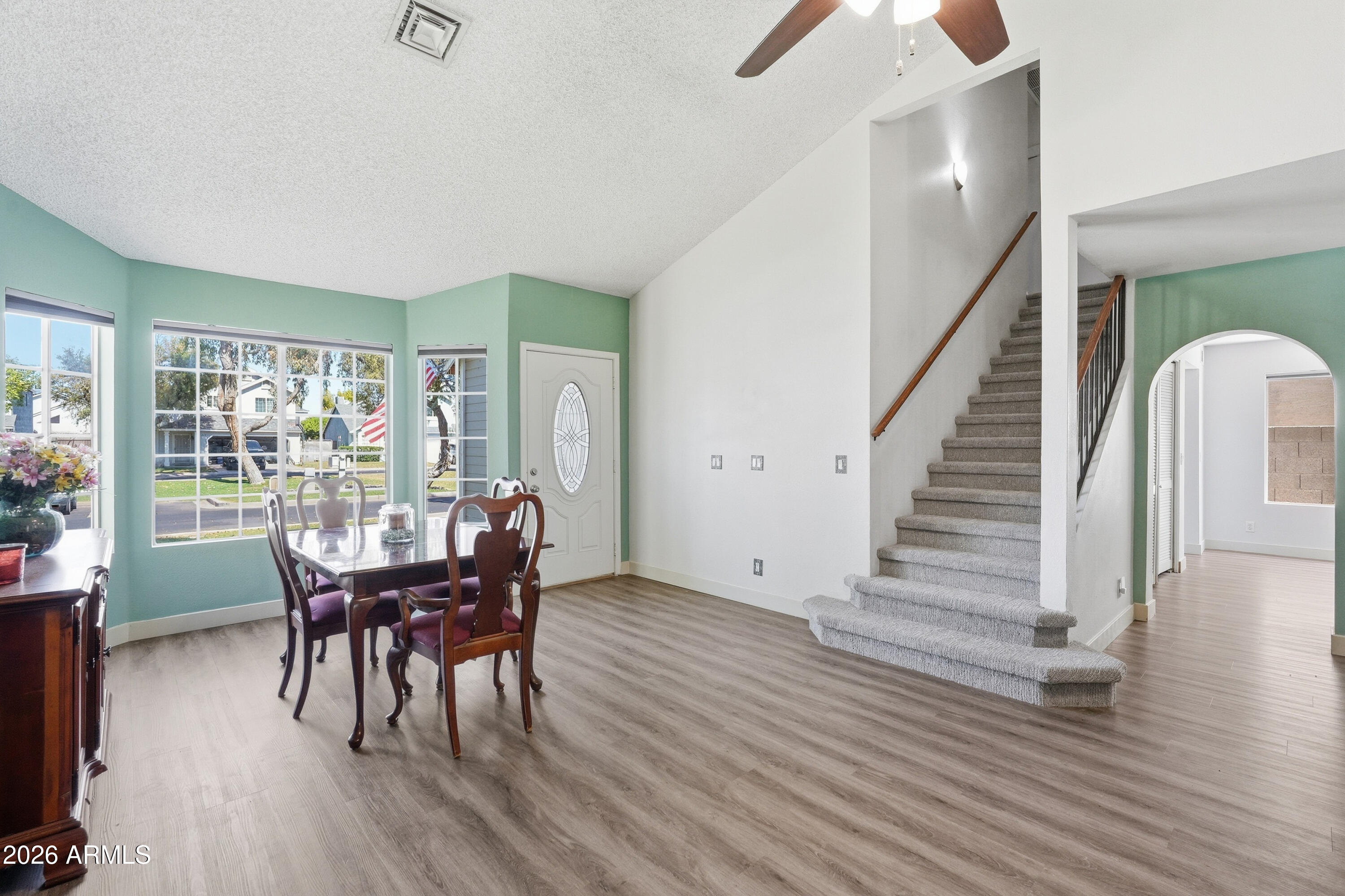 TWELVE OAKS - Residential
