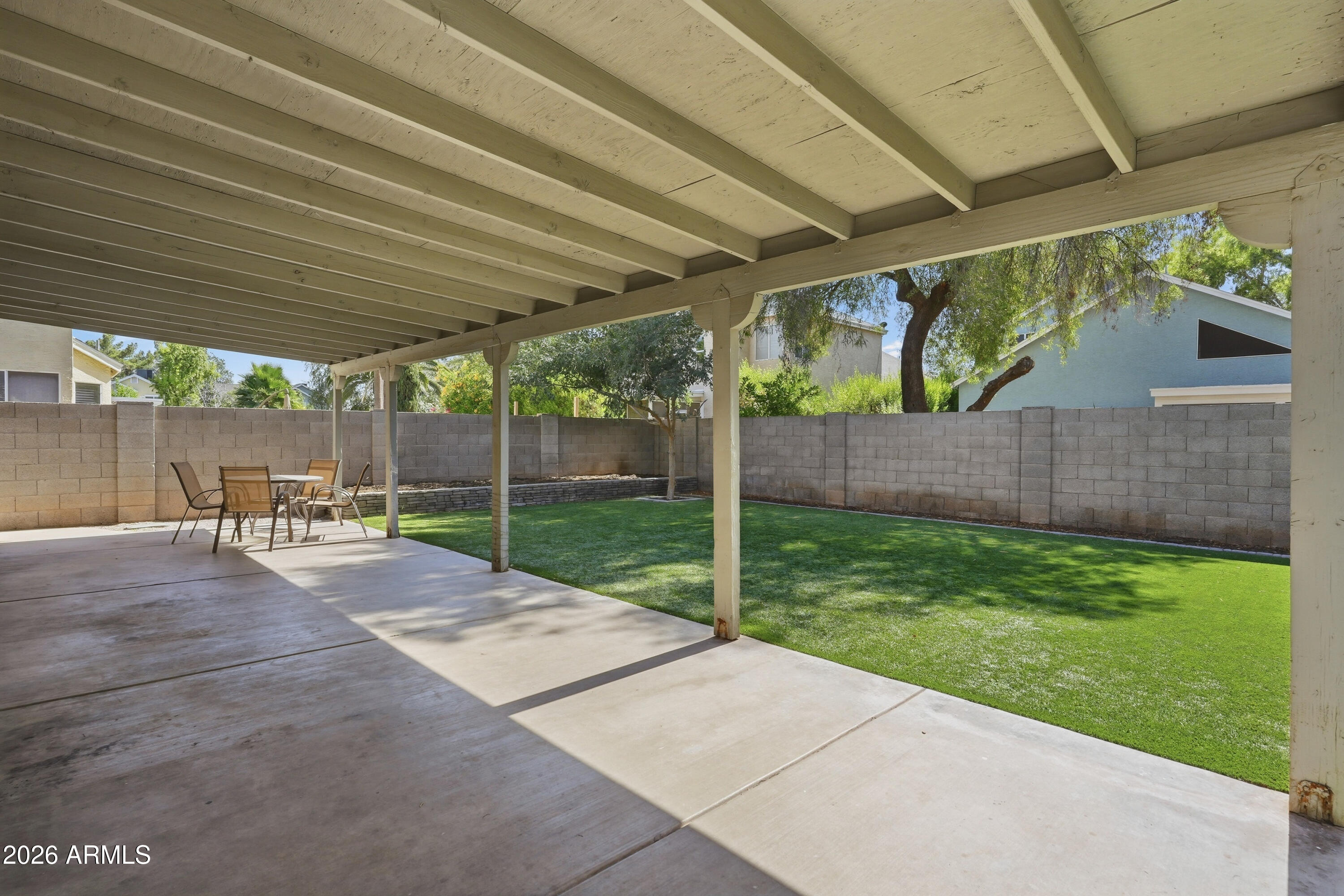 TWELVE OAKS - Residential
