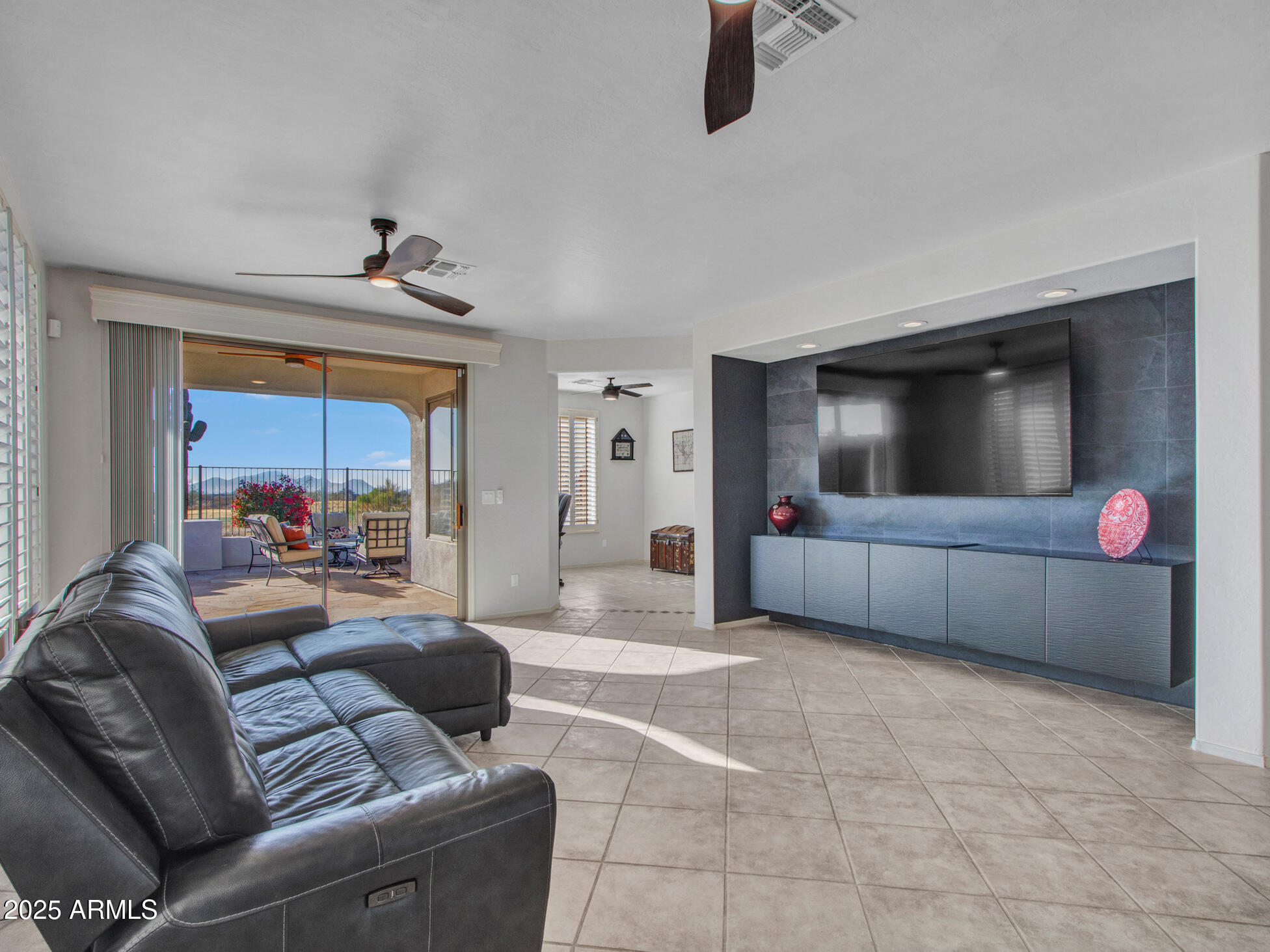 ANTHEM COUNTRY CLUB UNIT 5 CROOKED STICK 3RD AMD - Residential