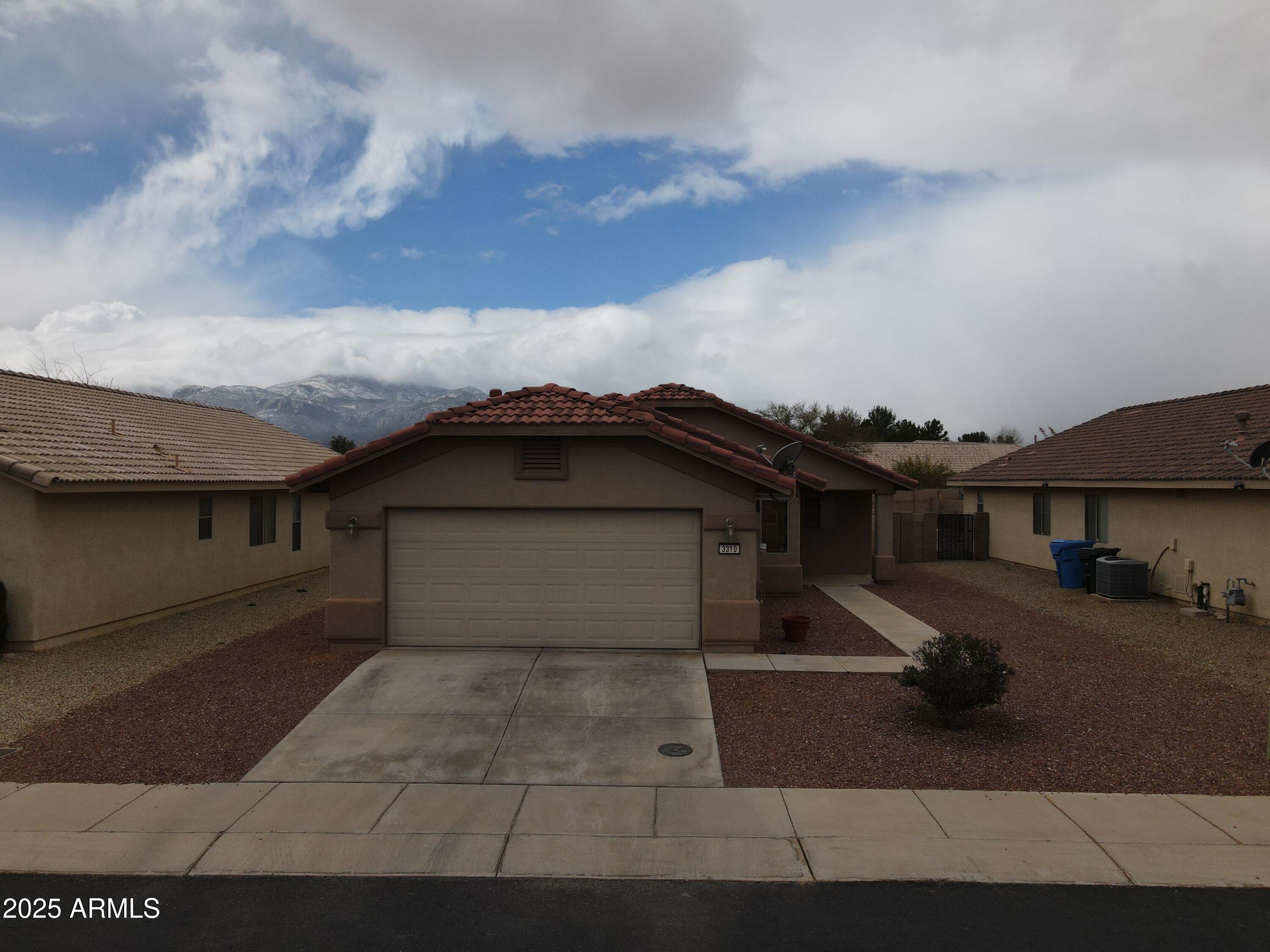 HOLIDAY AT PDS PHASE 3 AMENDED - Residential Lease