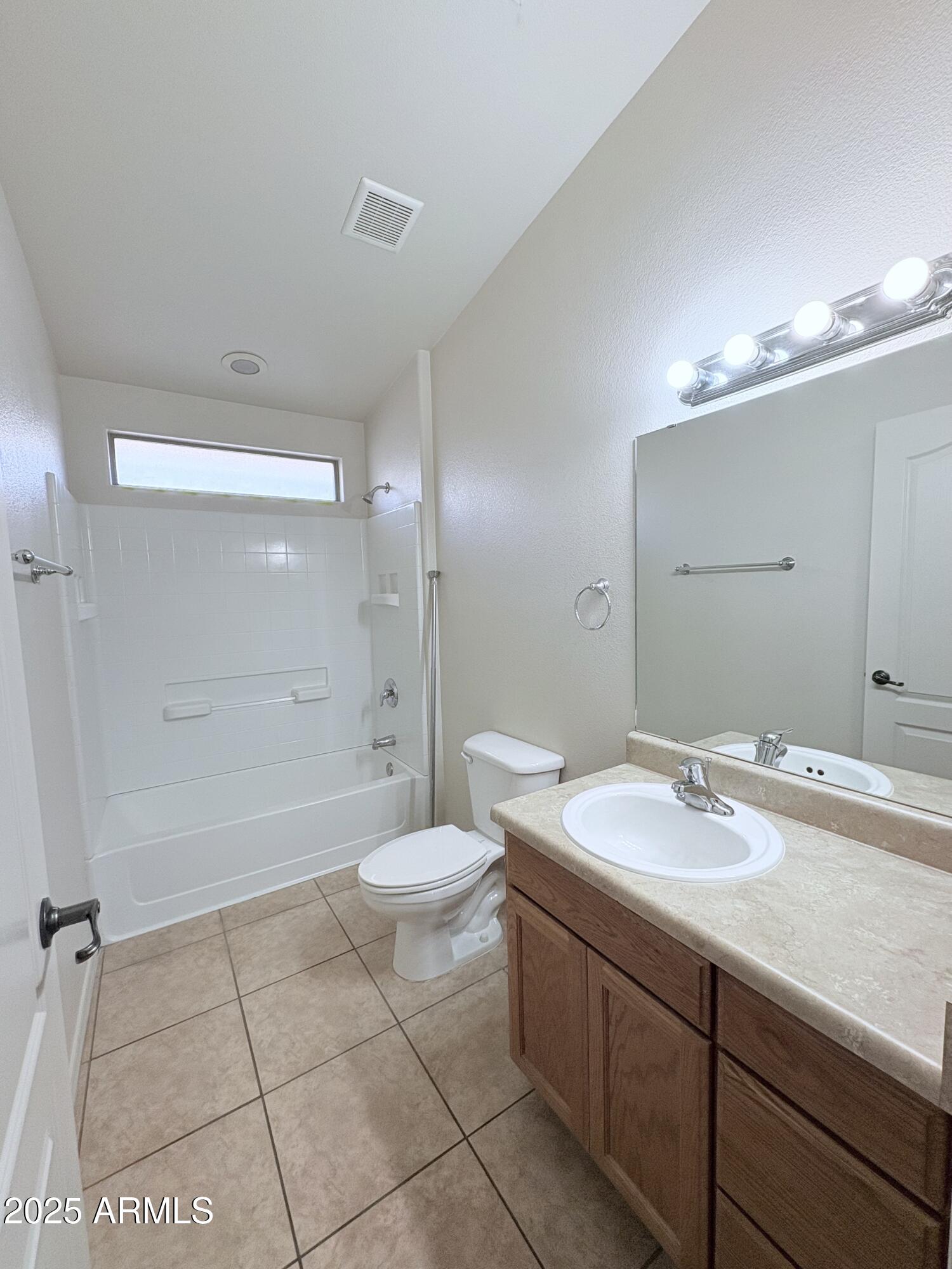 HOLIDAY AT PDS PHASE 3 AMENDED - Residential Lease
