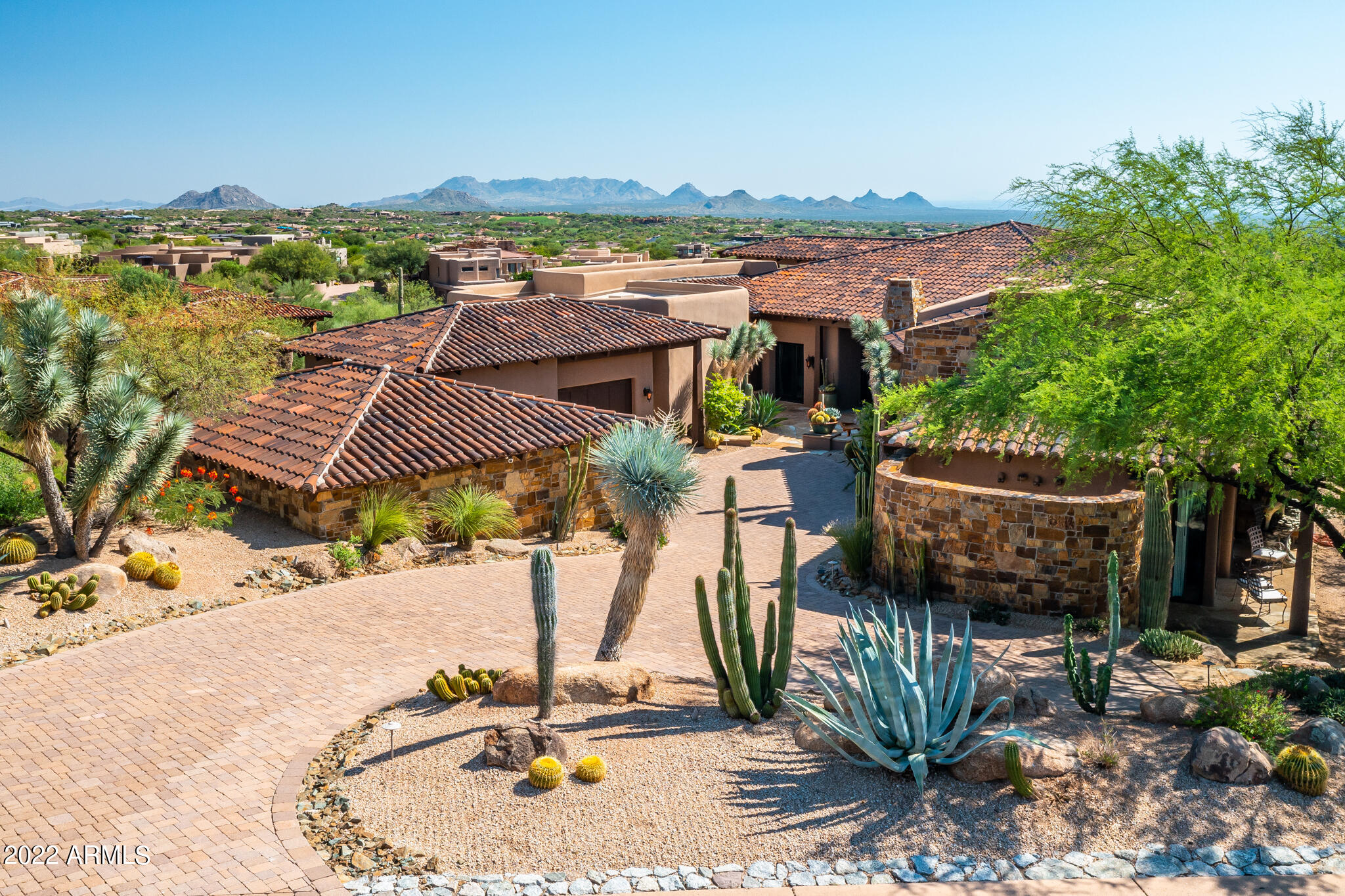 DESERT MOUNTAIN - Residential