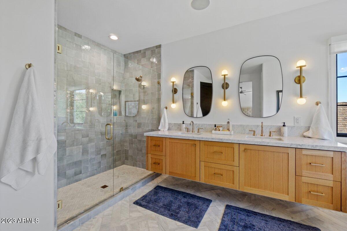 LAFAYETTE VILLA 5 - Residential