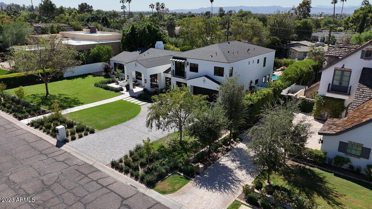 LAFAYETTE VILLA 5 - Residential
