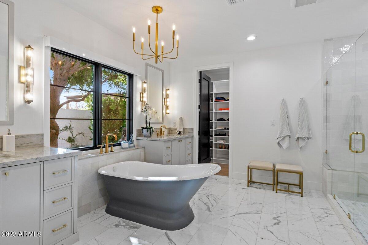 LAFAYETTE VILLA 5 - Residential