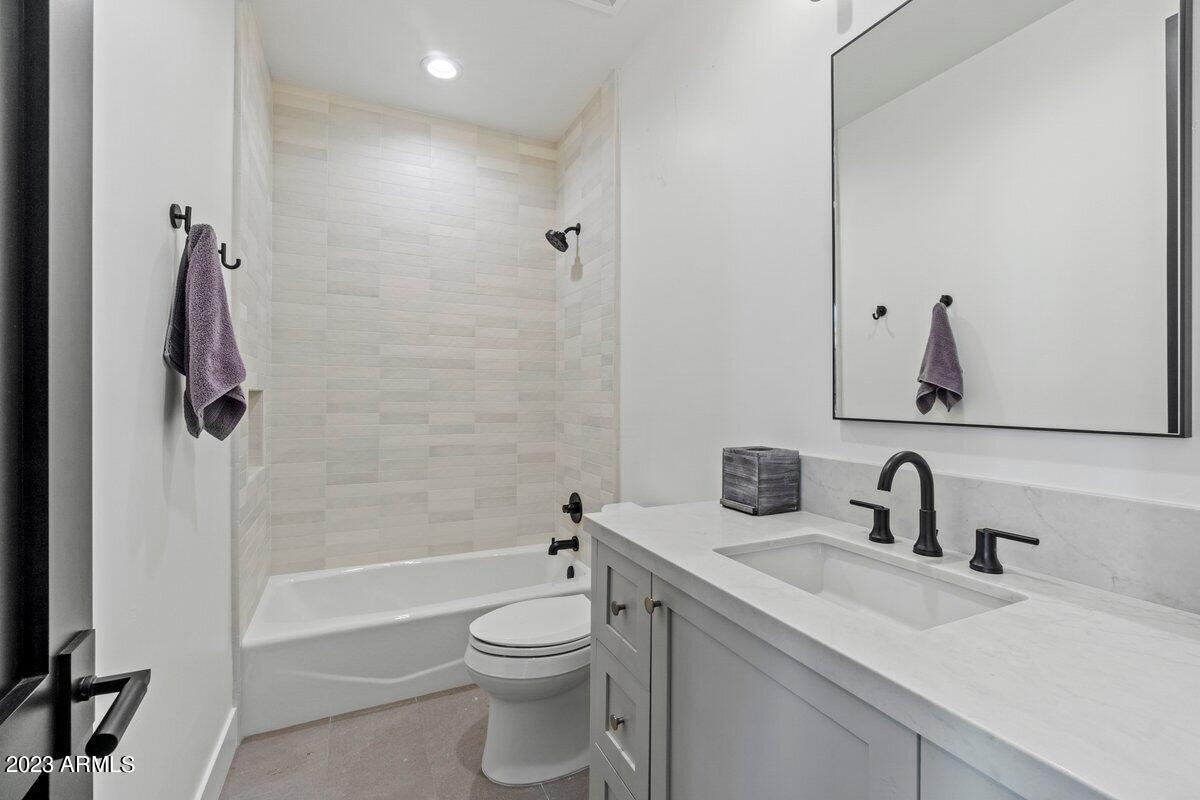 LAFAYETTE VILLA 5 - Residential