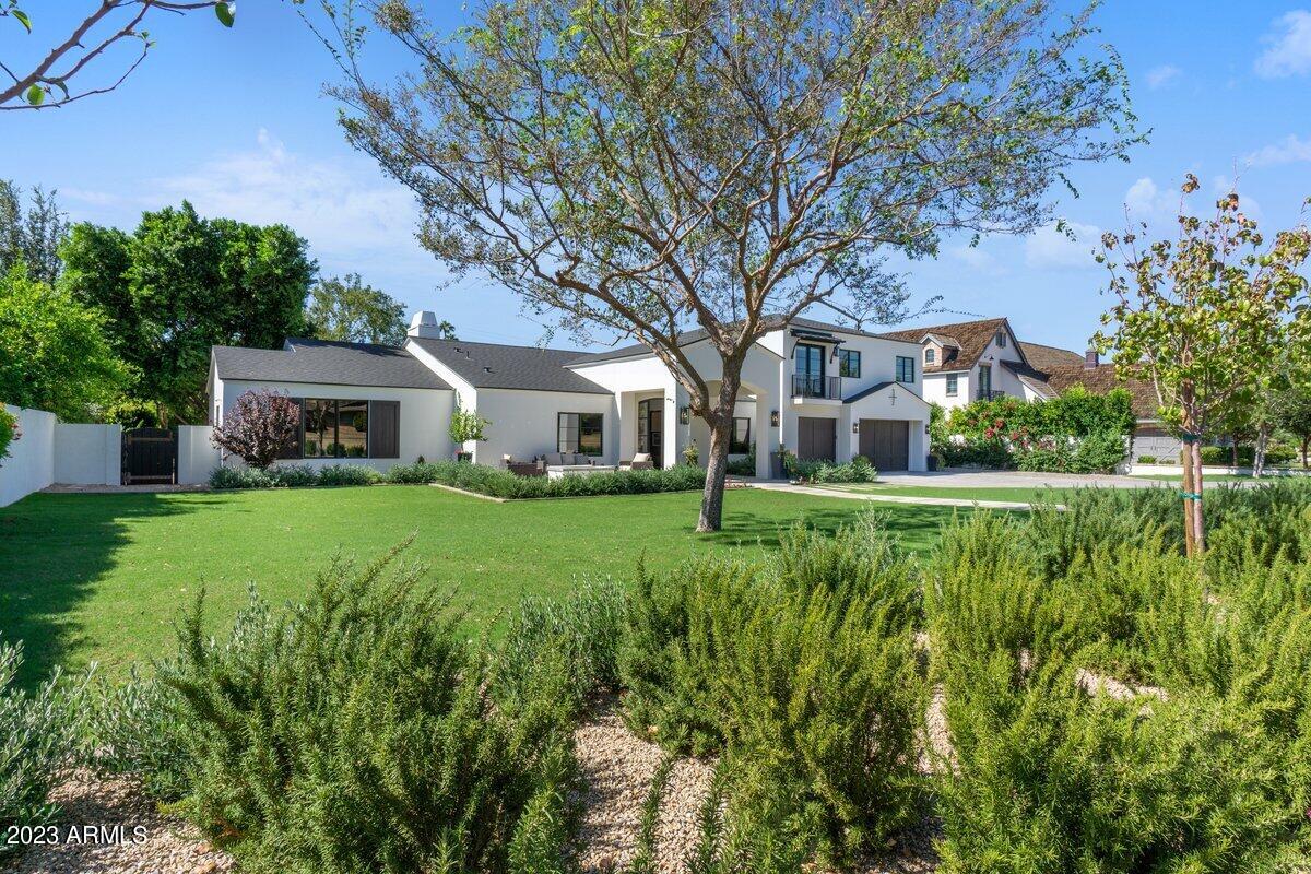 LAFAYETTE VILLA 5 - Residential