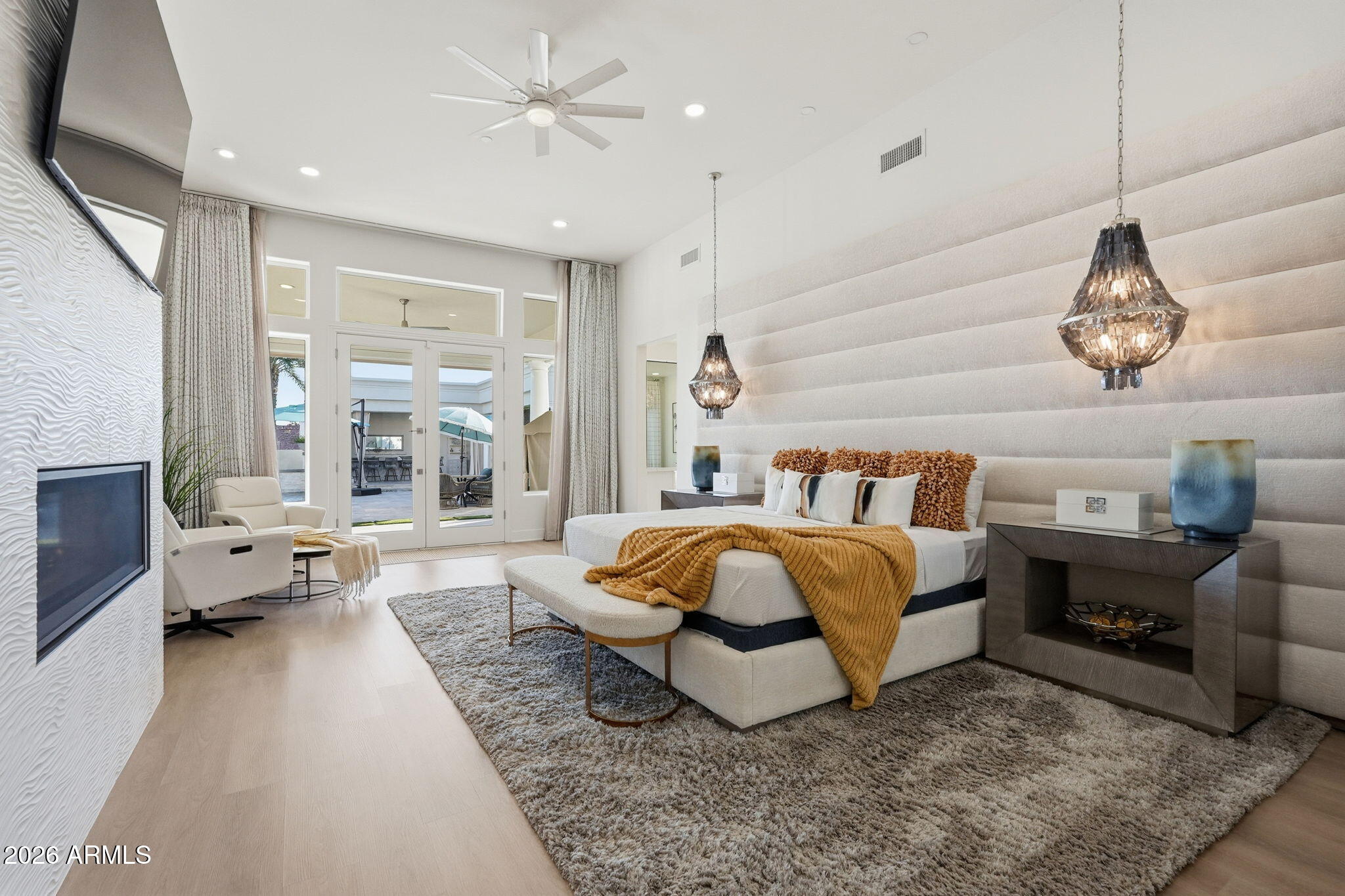 Metes % Bounds - Residential