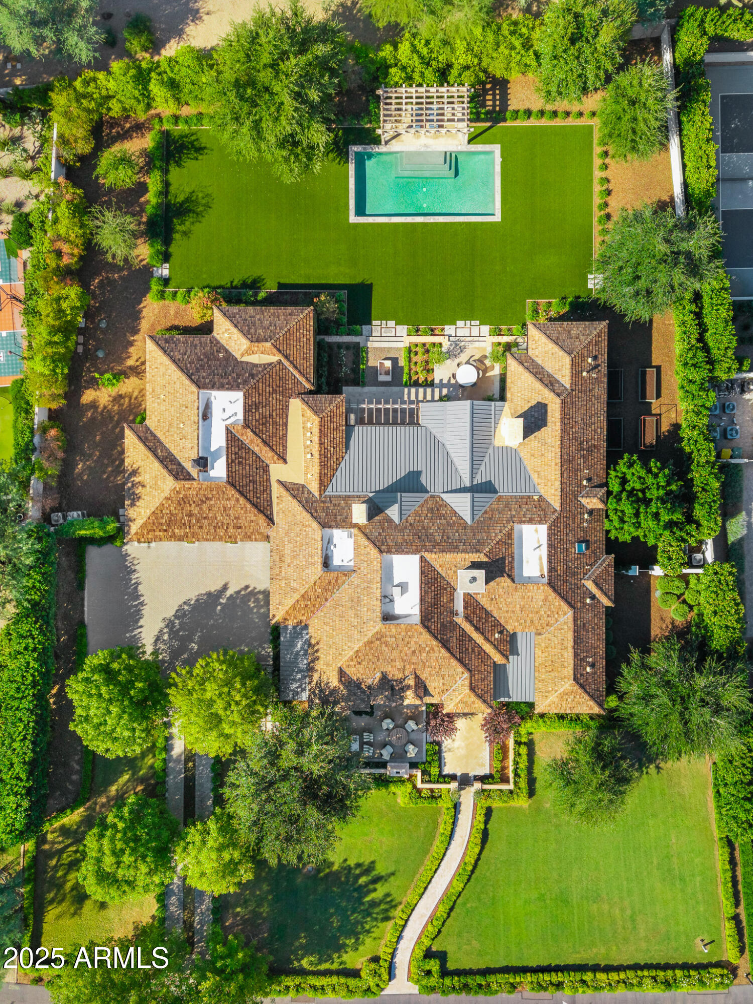 CASA BLANCA ESTATES LOT 1-19 38-56 - Residential