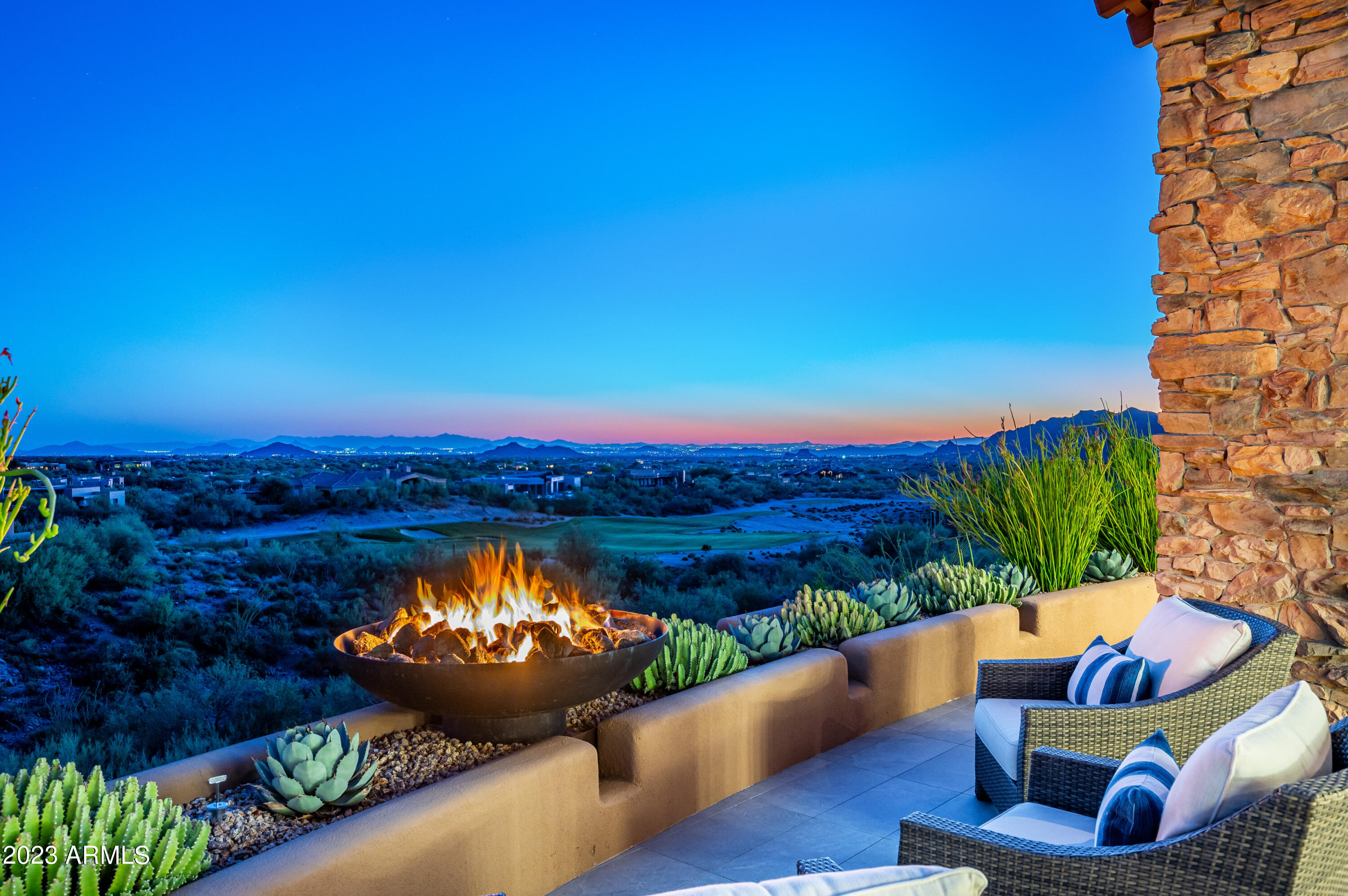 DESERT MOUNTAIN - Residential