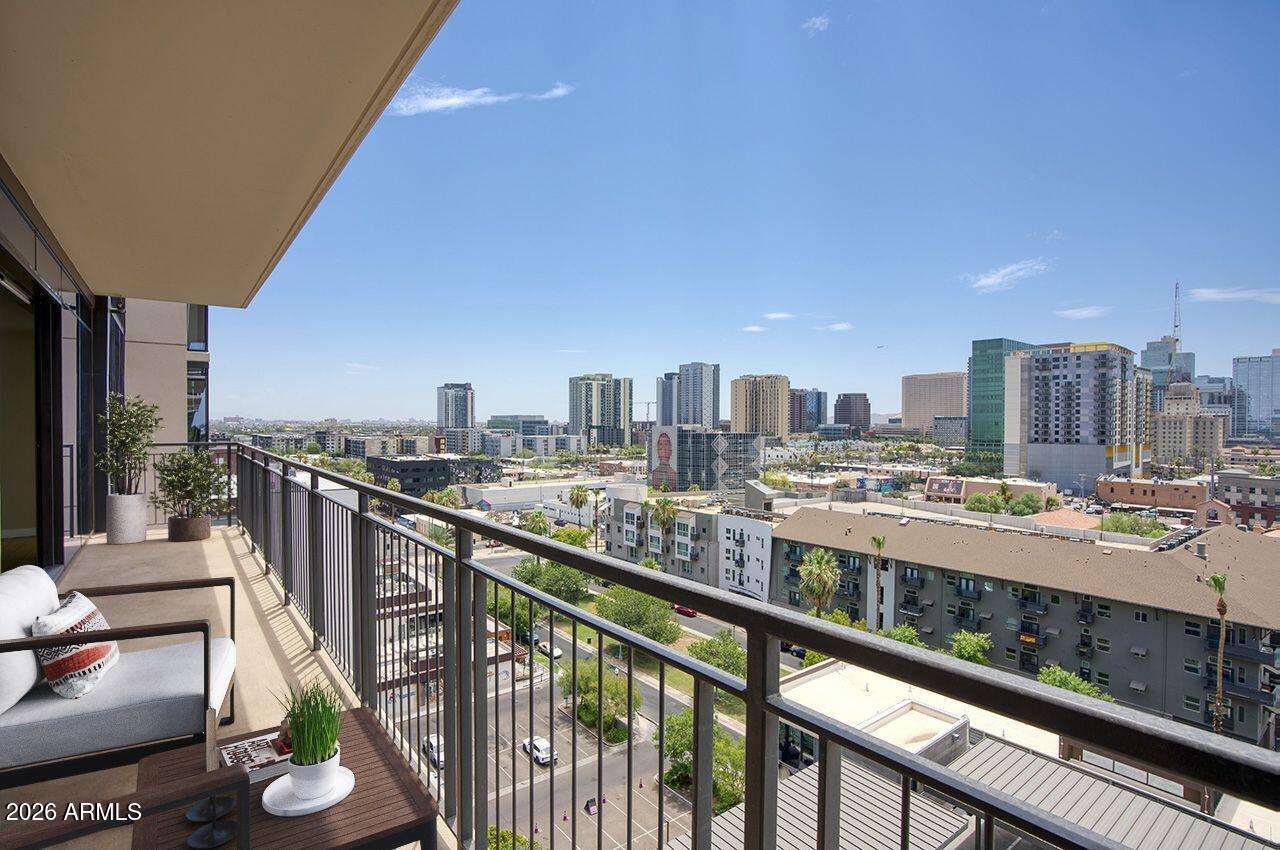 PORTLAND ON THE PARK CONDOMINIUMS 1ST AMD - Residential