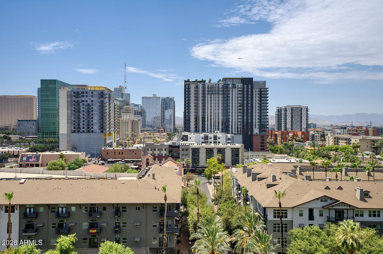 PORTLAND ON THE PARK CONDOMINIUMS 1ST AMD - Residential
