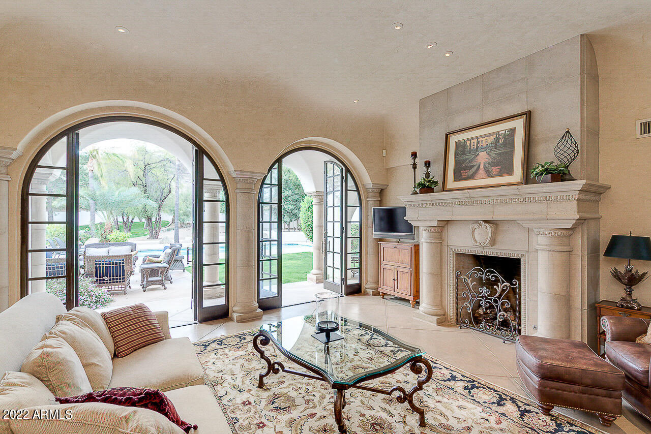 HUMMINGBIRD VISTA - Residential