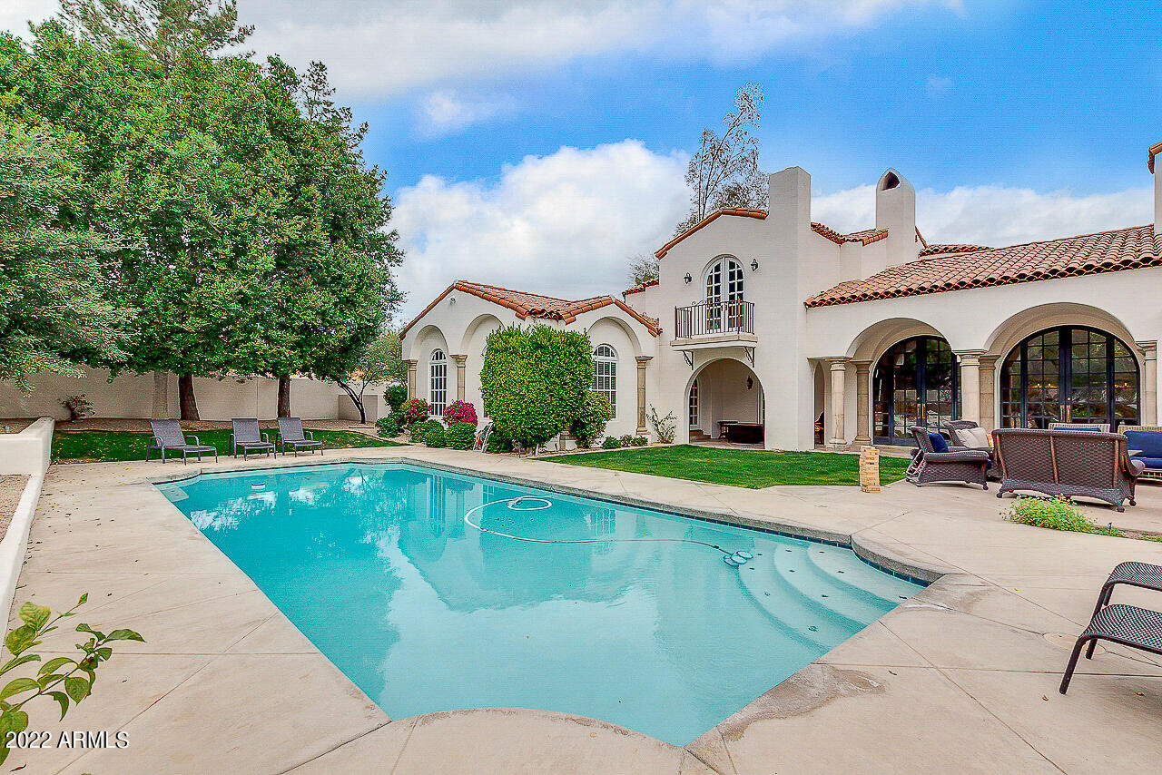 HUMMINGBIRD VISTA - Residential