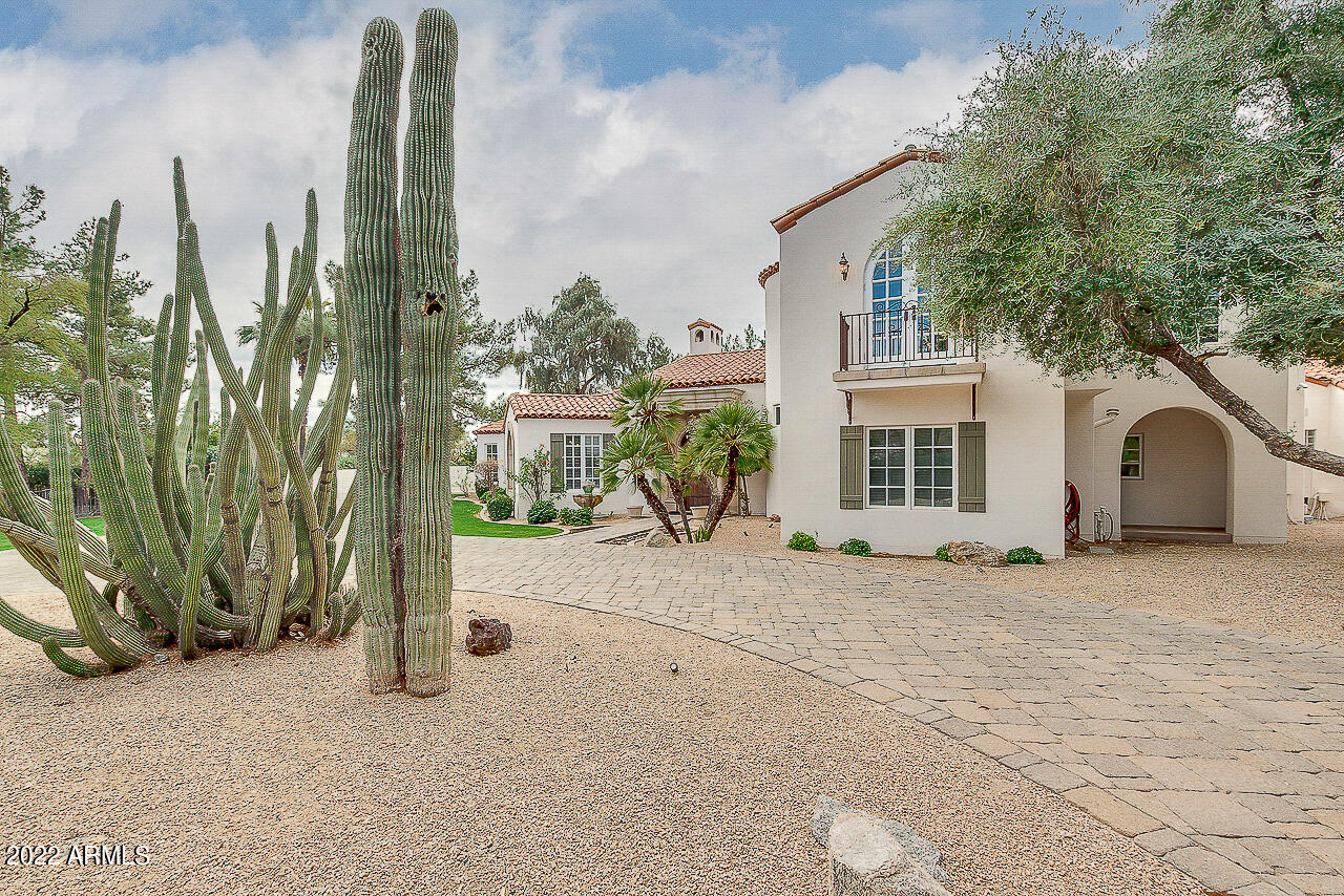 HUMMINGBIRD VISTA - Residential