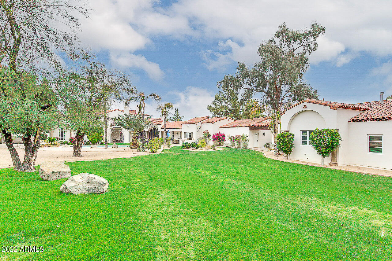HUMMINGBIRD VISTA - Residential