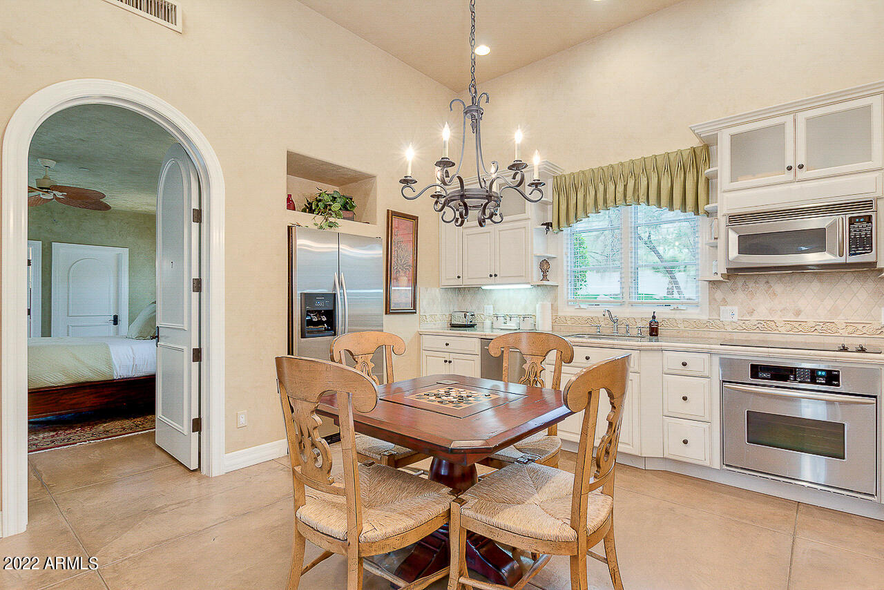 HUMMINGBIRD VISTA - Residential