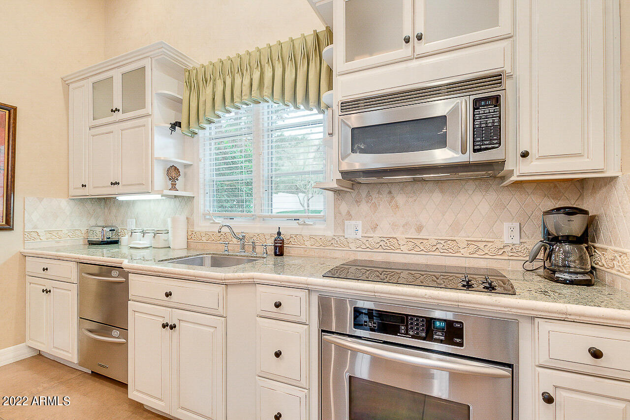 HUMMINGBIRD VISTA - Residential