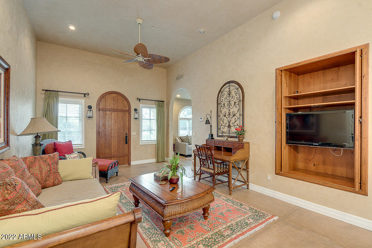 HUMMINGBIRD VISTA - Residential