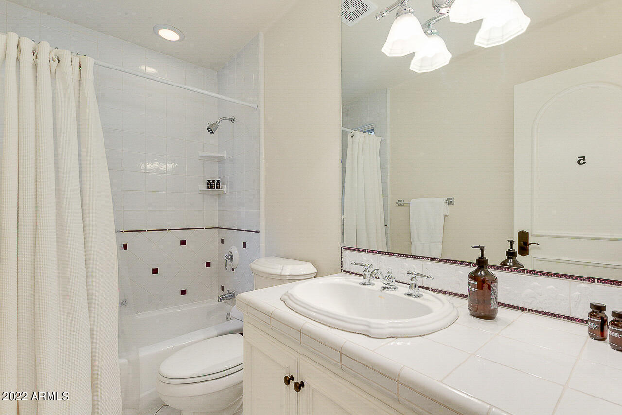 HUMMINGBIRD VISTA - Residential