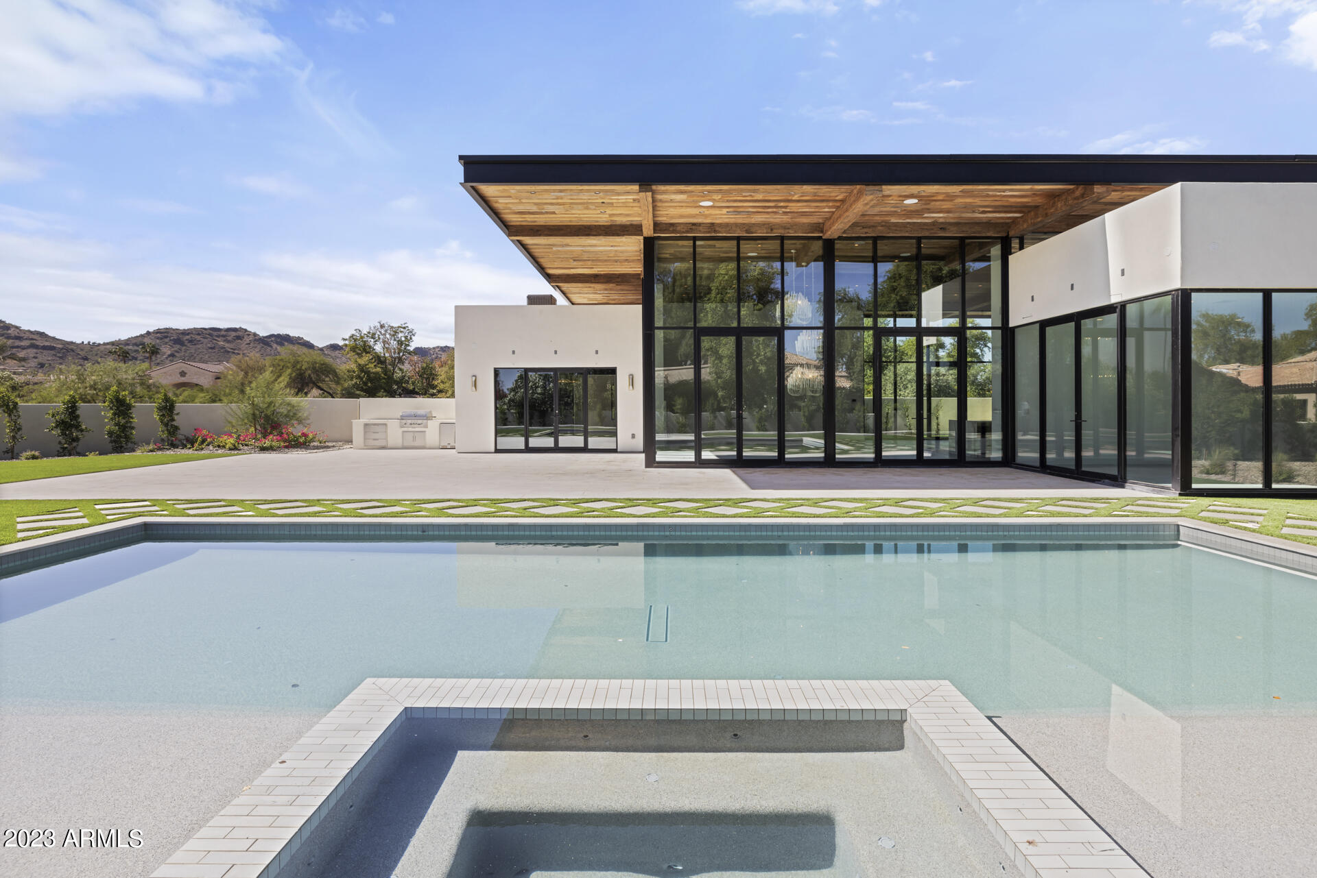 MOCKINGBIRD MEADOWS - Residential