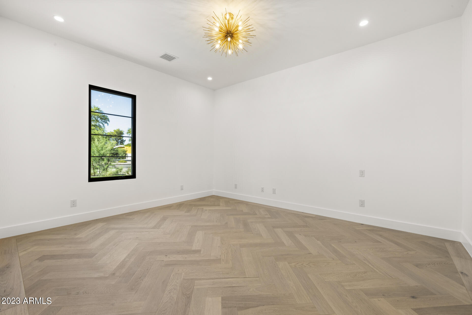 MOCKINGBIRD MEADOWS - Residential