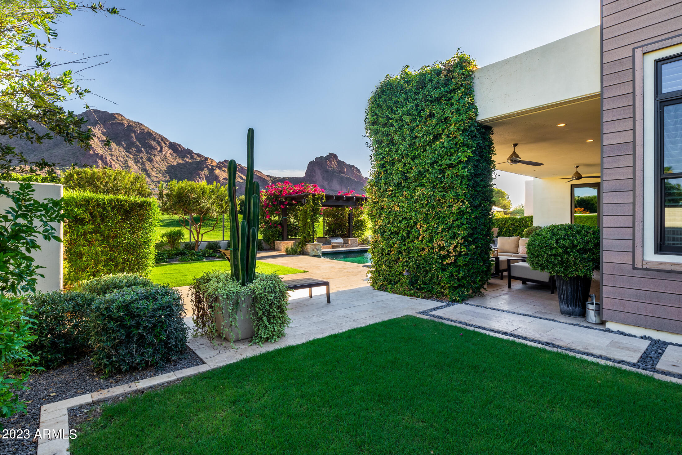 VILLAS AT MOUNTAIN SHADOWS 2 AMD - Residential