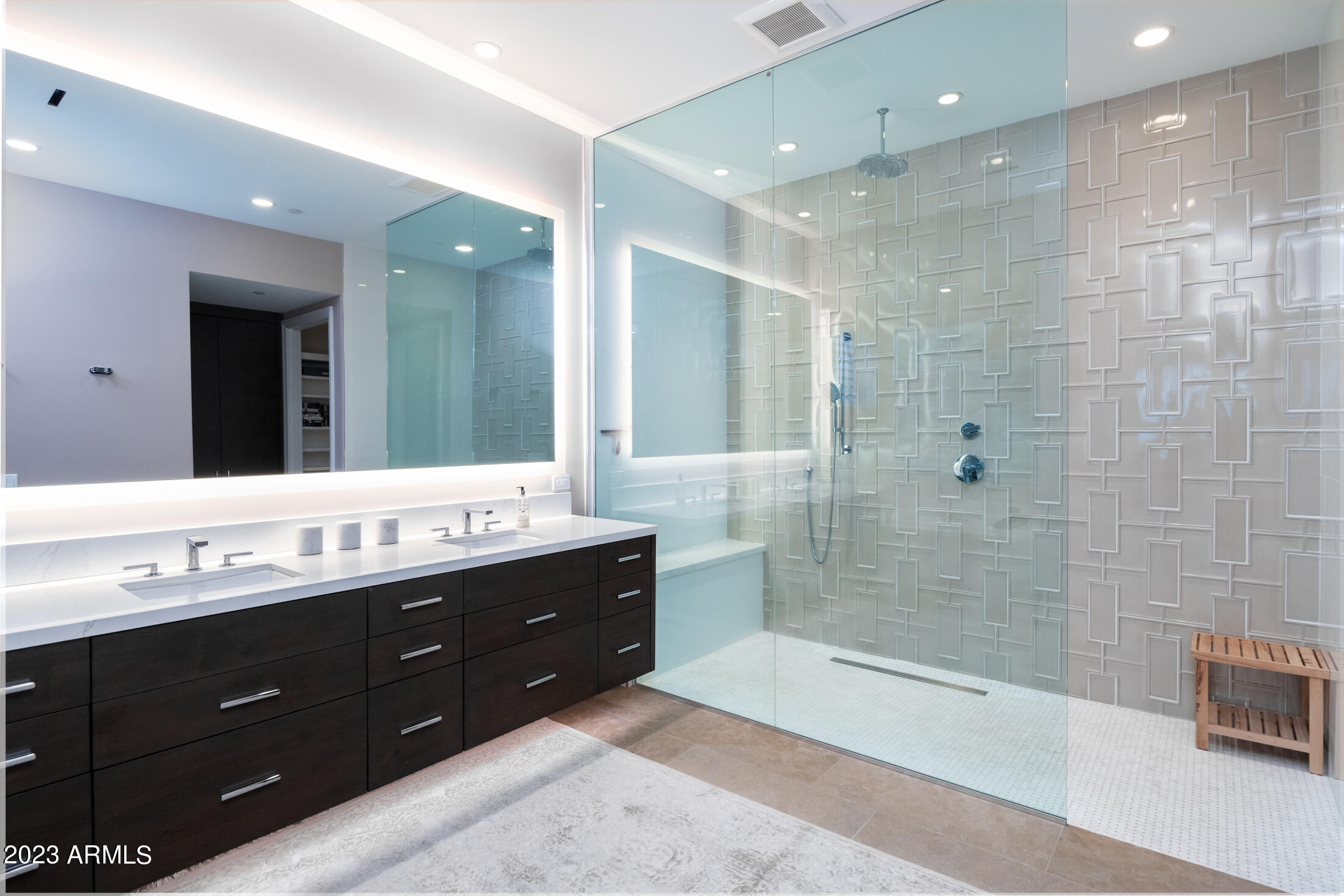 VILLAS AT MOUNTAIN SHADOWS 2 AMD - Residential
