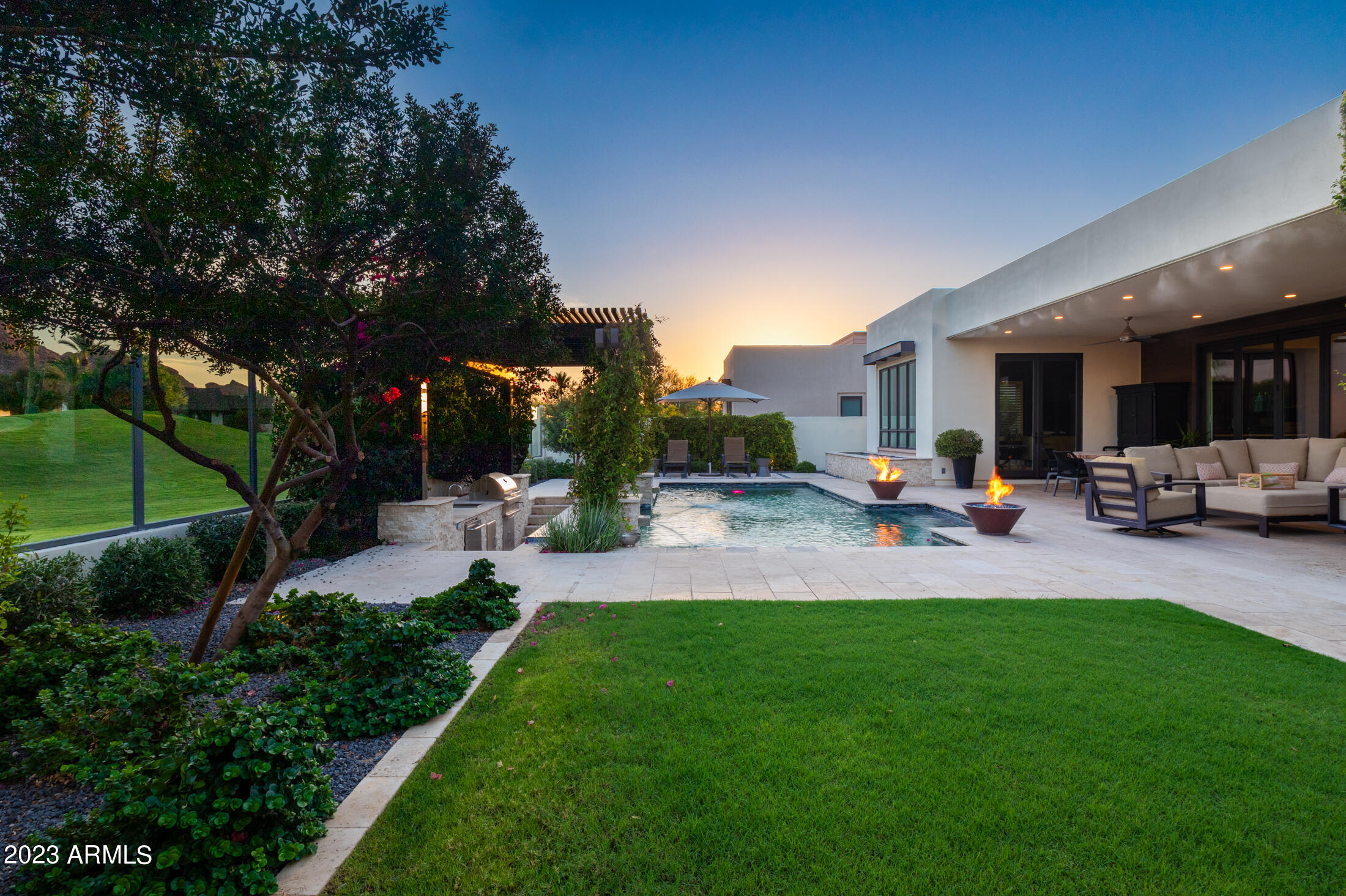 VILLAS AT MOUNTAIN SHADOWS 2 AMD - Residential