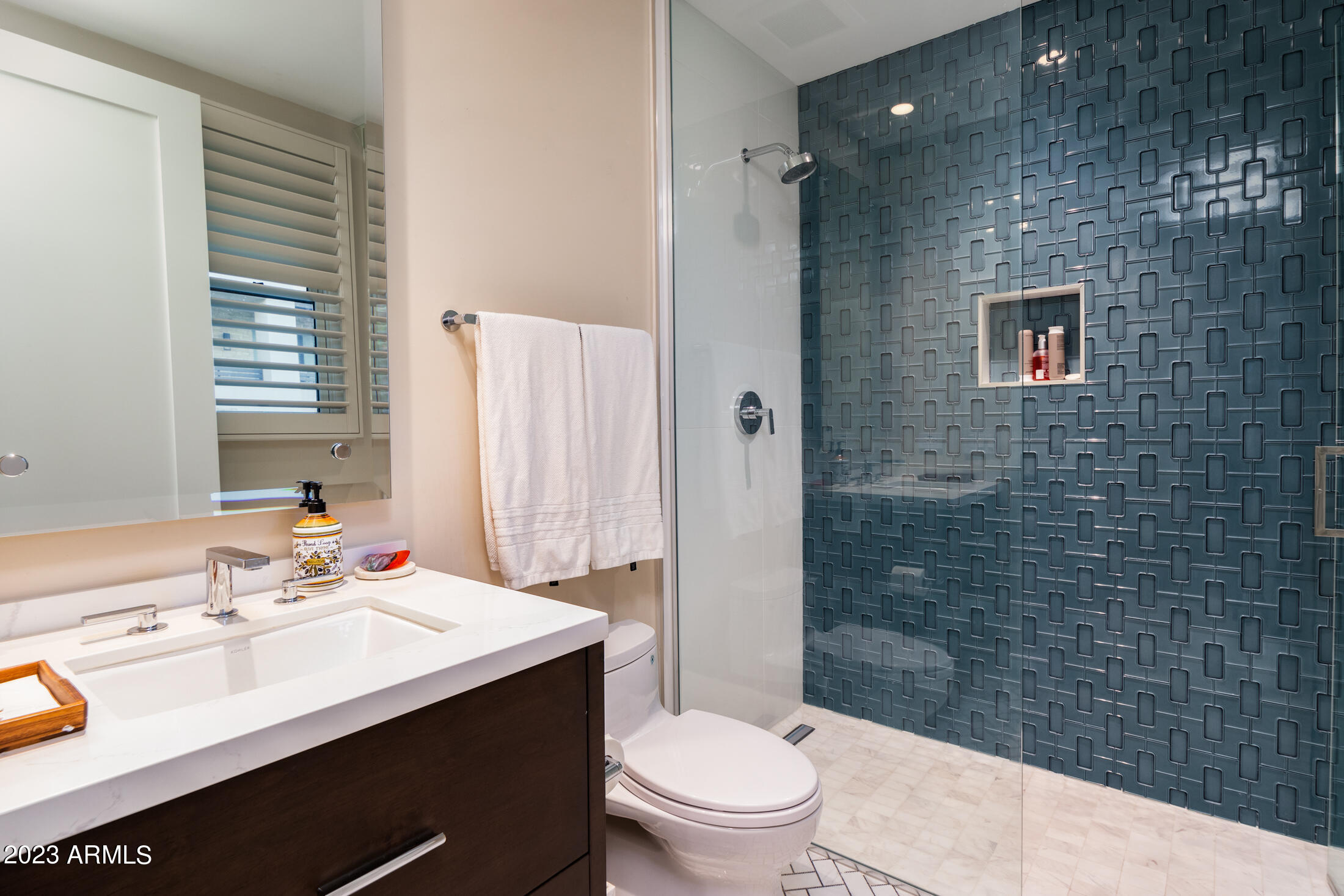 VILLAS AT MOUNTAIN SHADOWS 2 AMD - Residential