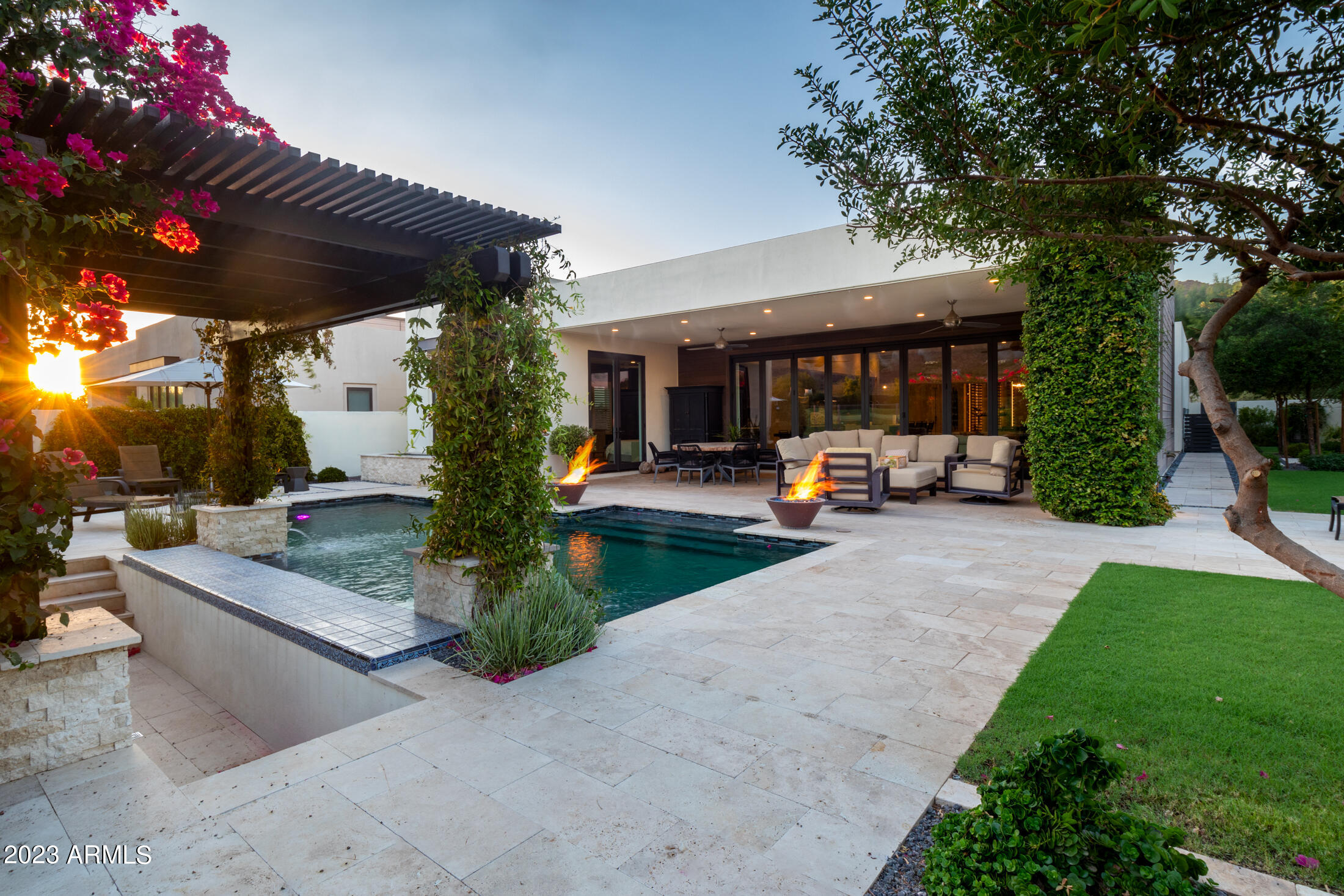 VILLAS AT MOUNTAIN SHADOWS 2 AMD - Residential