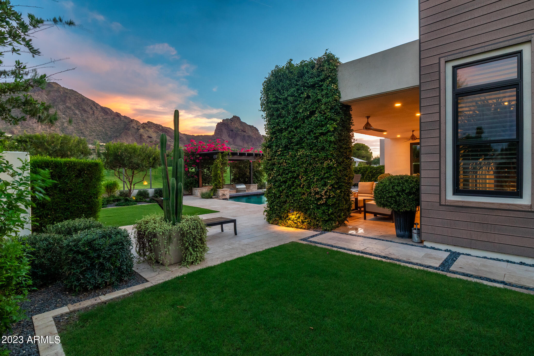 VILLAS AT MOUNTAIN SHADOWS 2 AMD - Residential