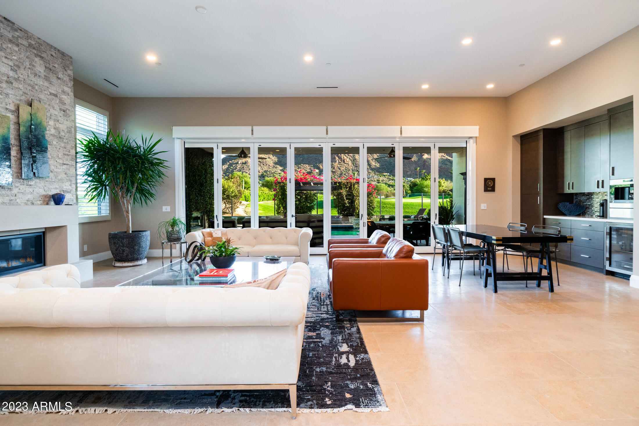 VILLAS AT MOUNTAIN SHADOWS 2 AMD - Residential