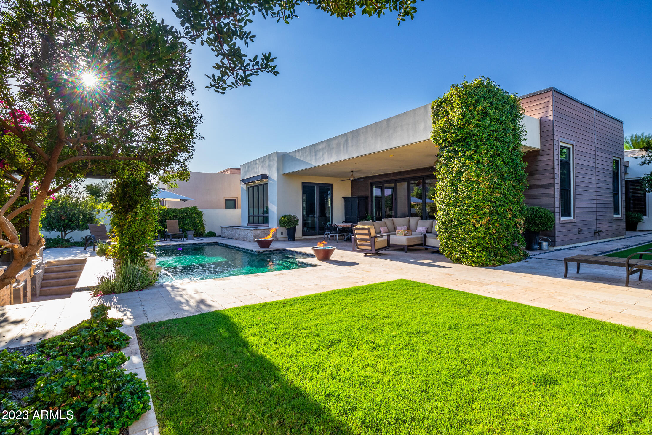 VILLAS AT MOUNTAIN SHADOWS 2 AMD - Residential
