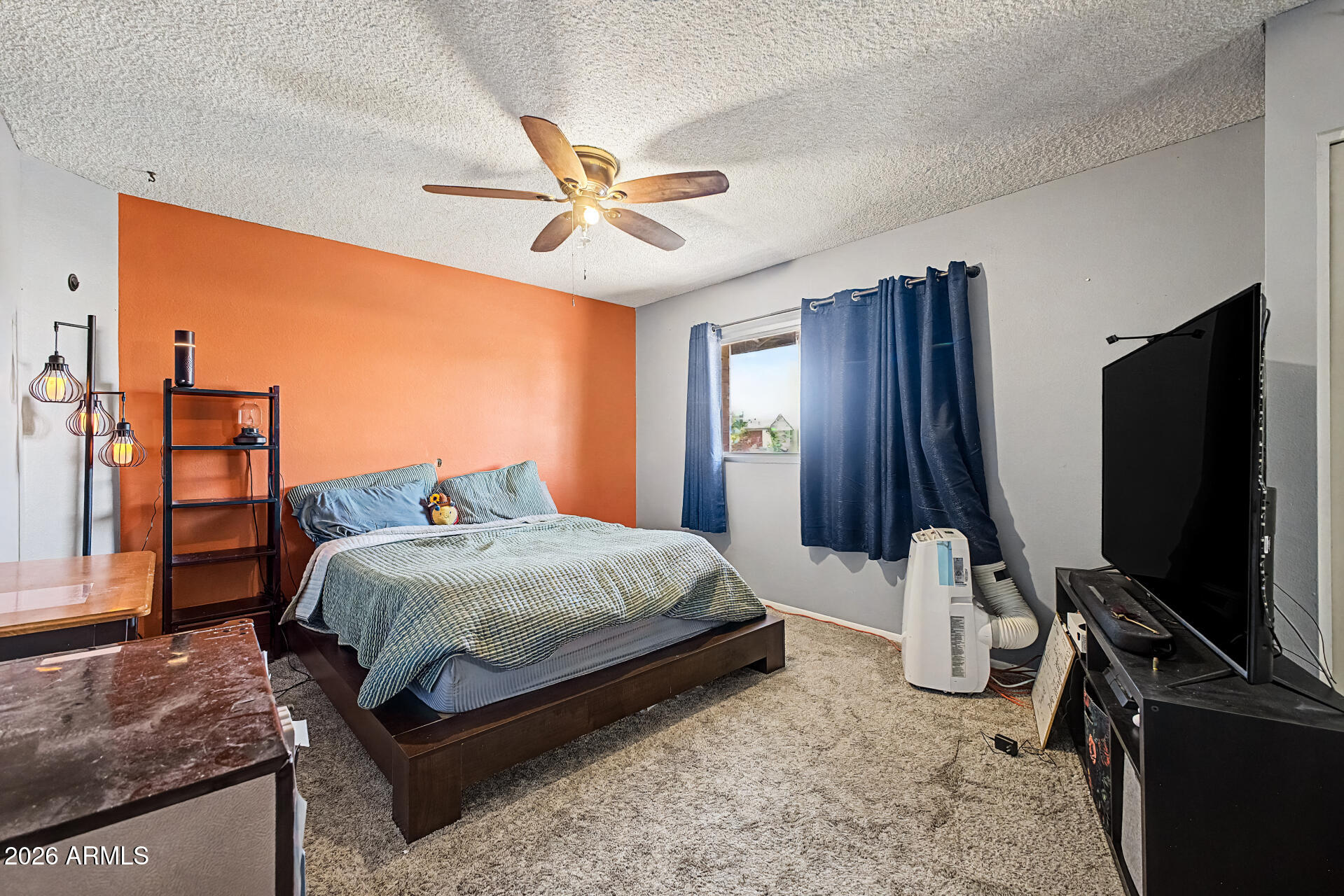 WEST PLAZA TOWNHOUSE - Residential