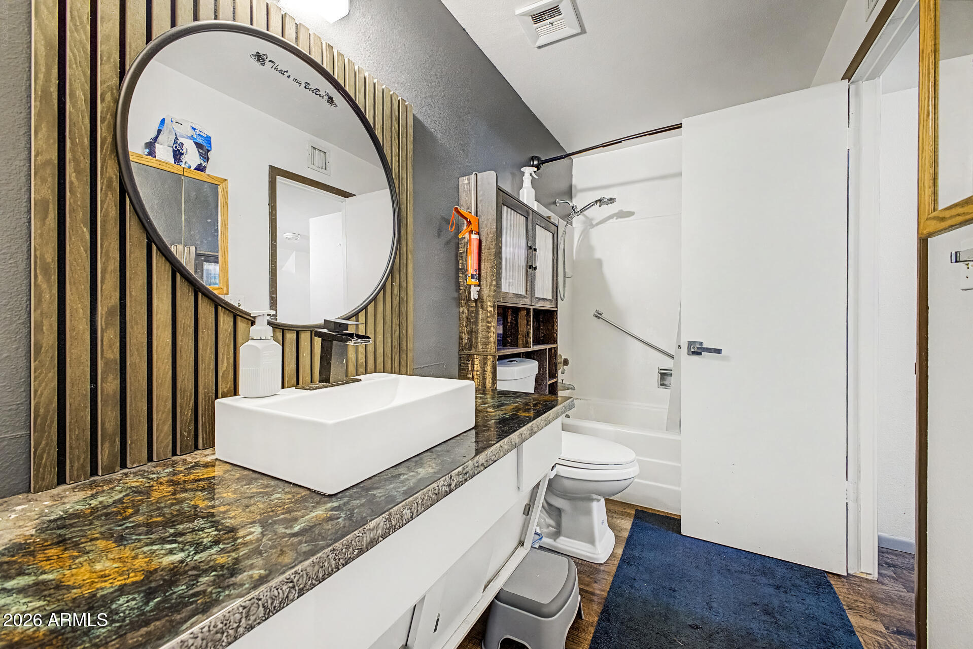 WEST PLAZA TOWNHOUSE - Residential