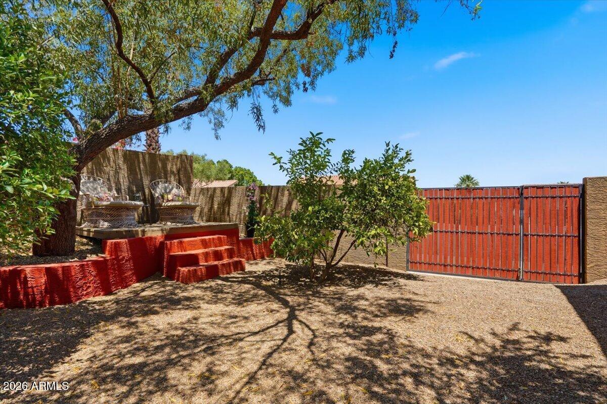 SUNSET HILLS 1 - Residential