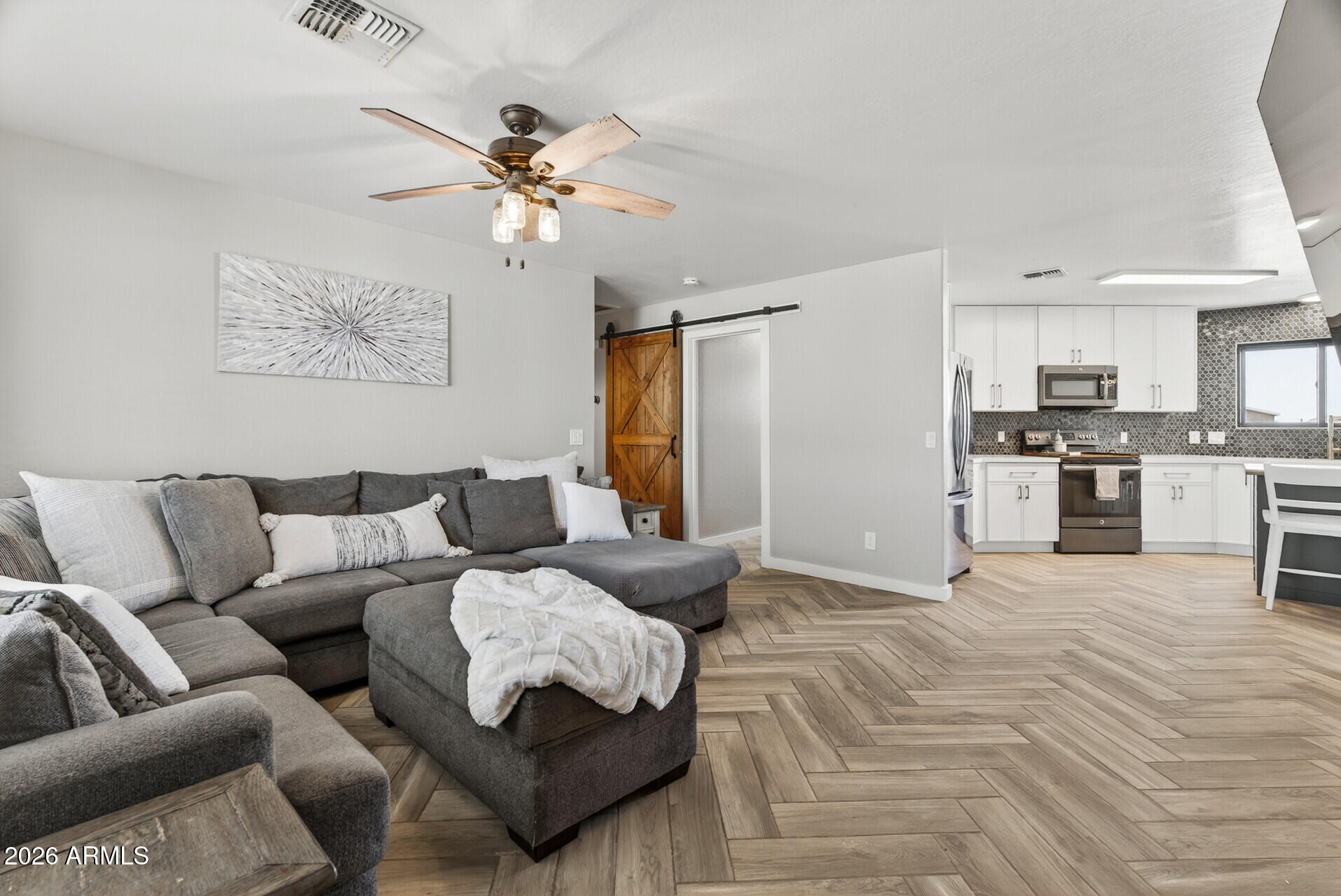 S8 T3S R9E - Residential