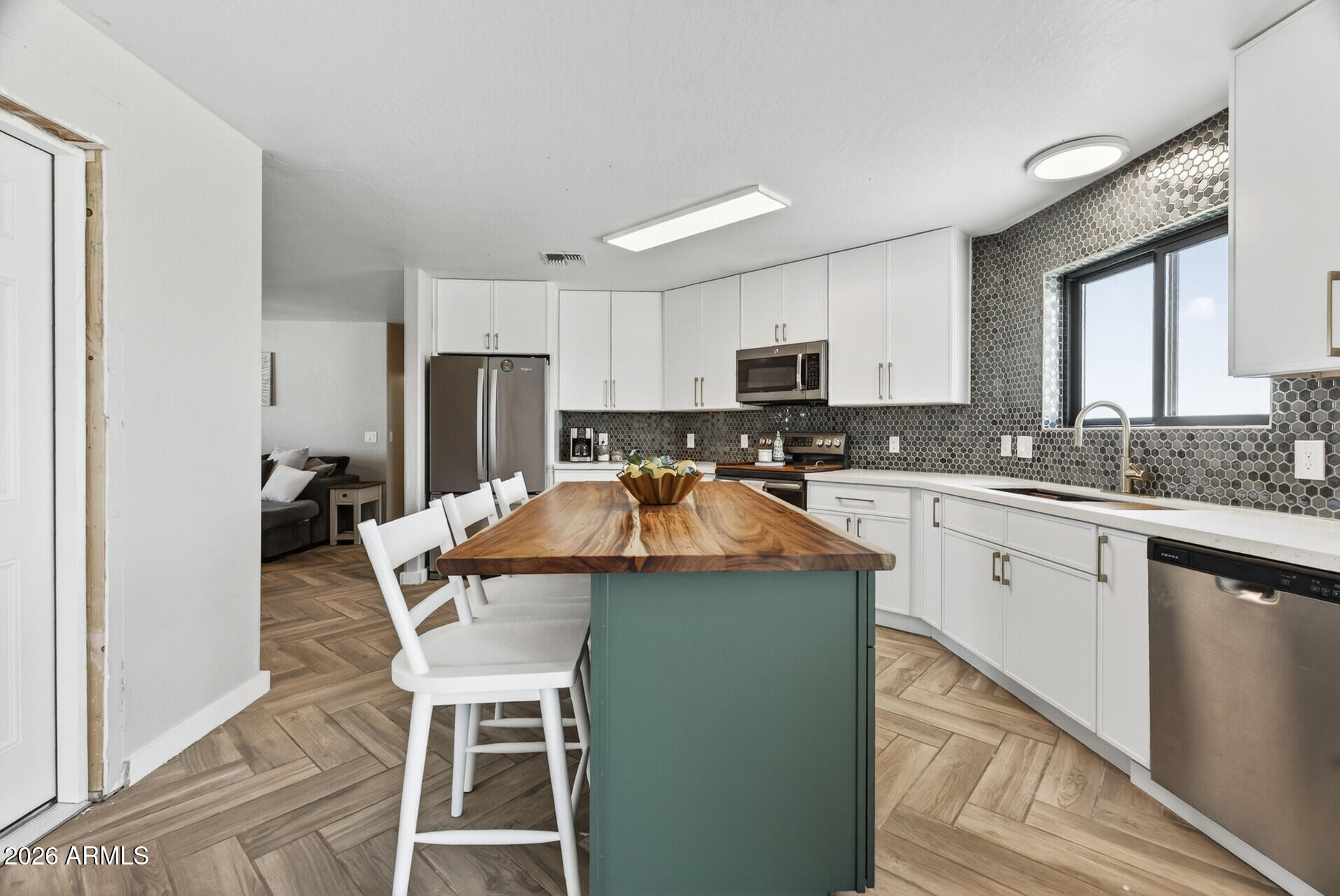 S8 T3S R9E - Residential