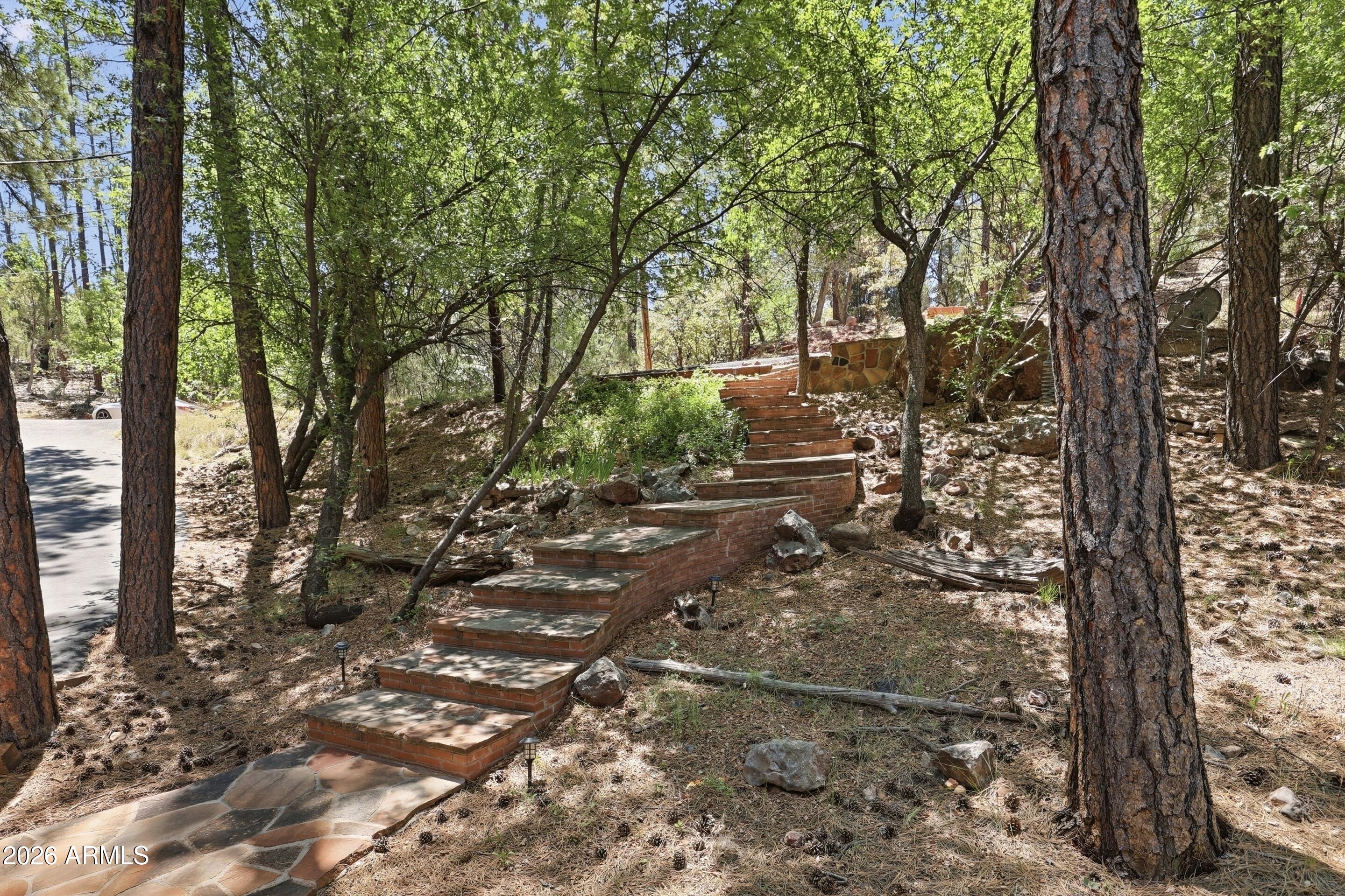 Strawberry Mountain Shadows 2 - Residential