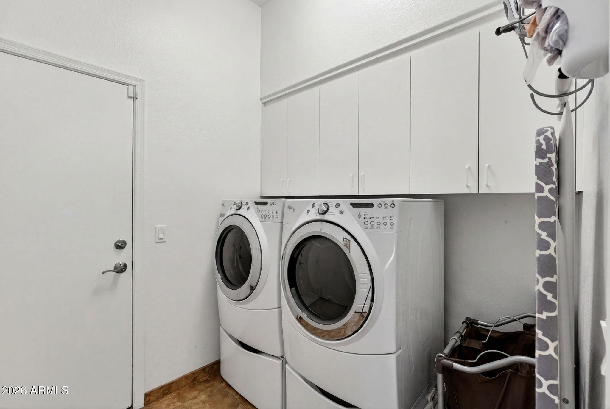 CAYMAN SQUARE UNIT 1 - Residential