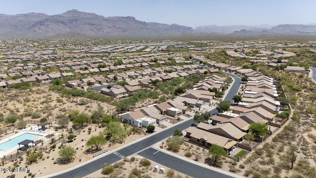 PERALTA TRAILS - Residential