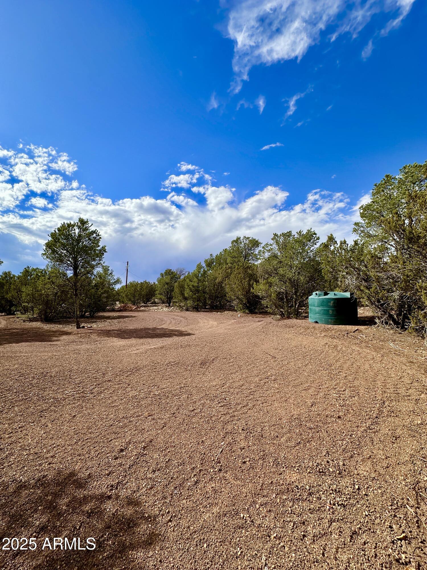 APACHE WOODLAND ESTATES - Land