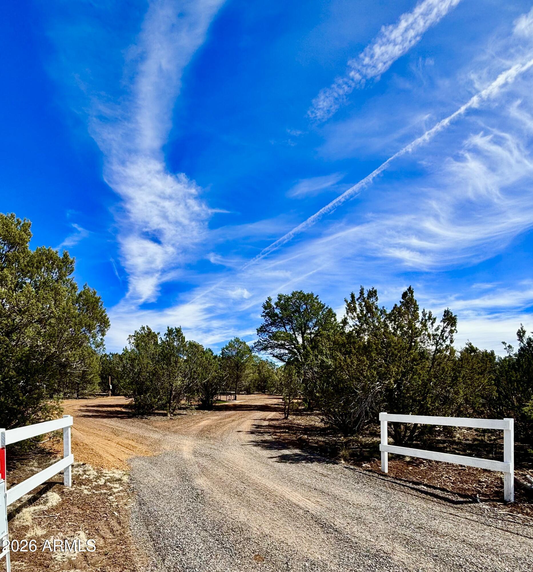 APACHE WOODLAND ESTATES - Land