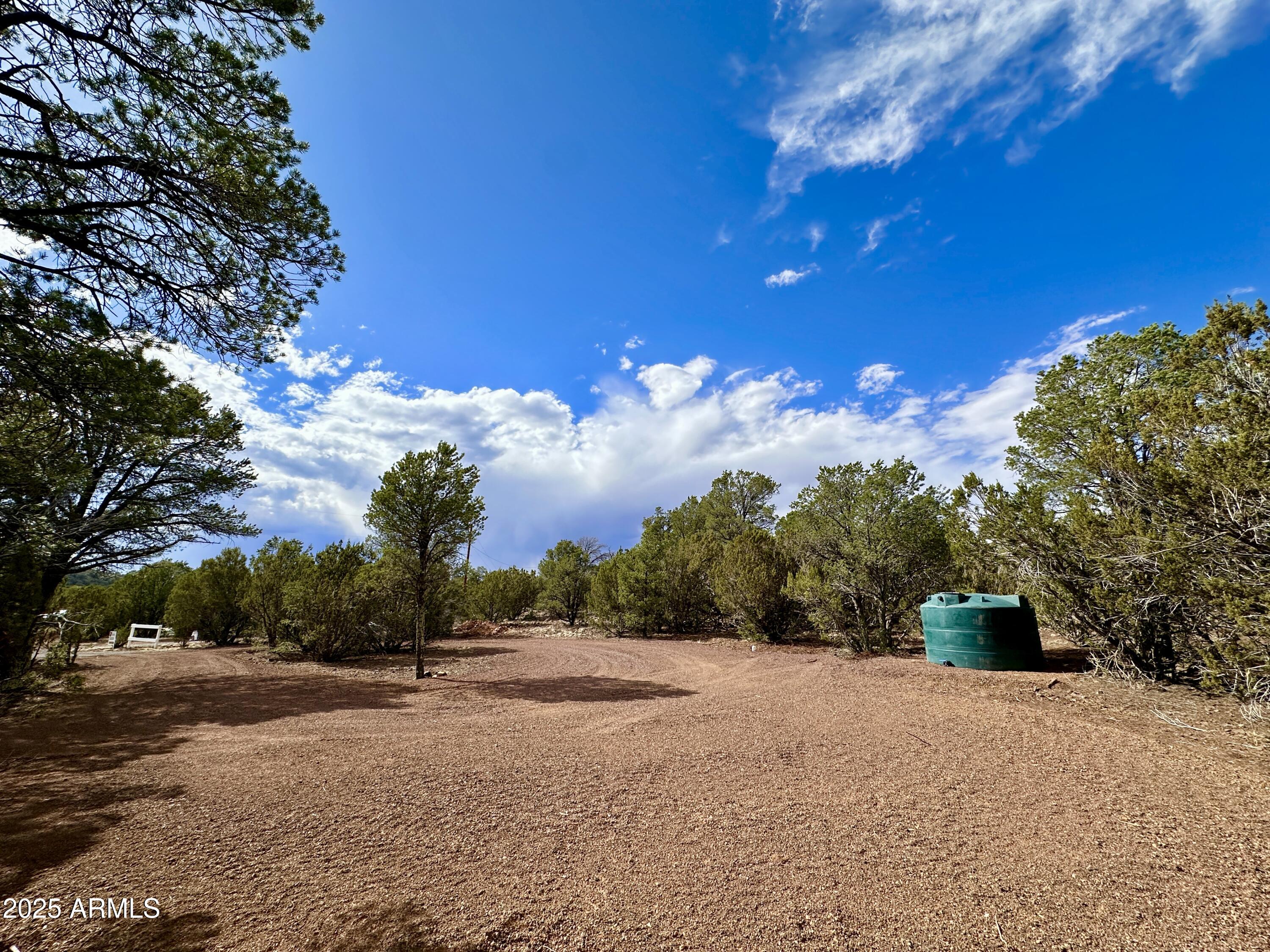 APACHE WOODLAND ESTATES - Land