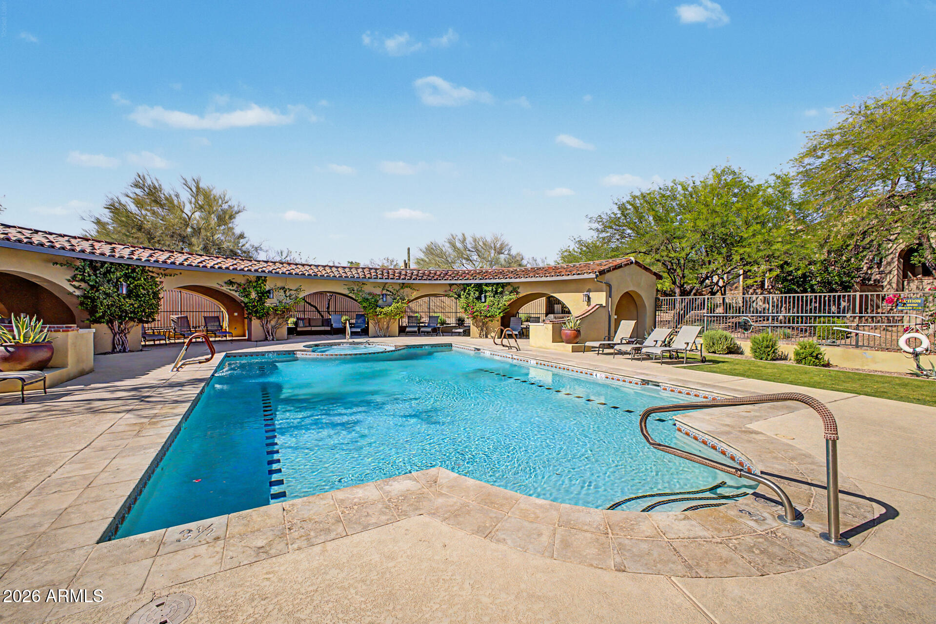COURTYARDS AT DESERT PARK CONDOMINIUM - Residential